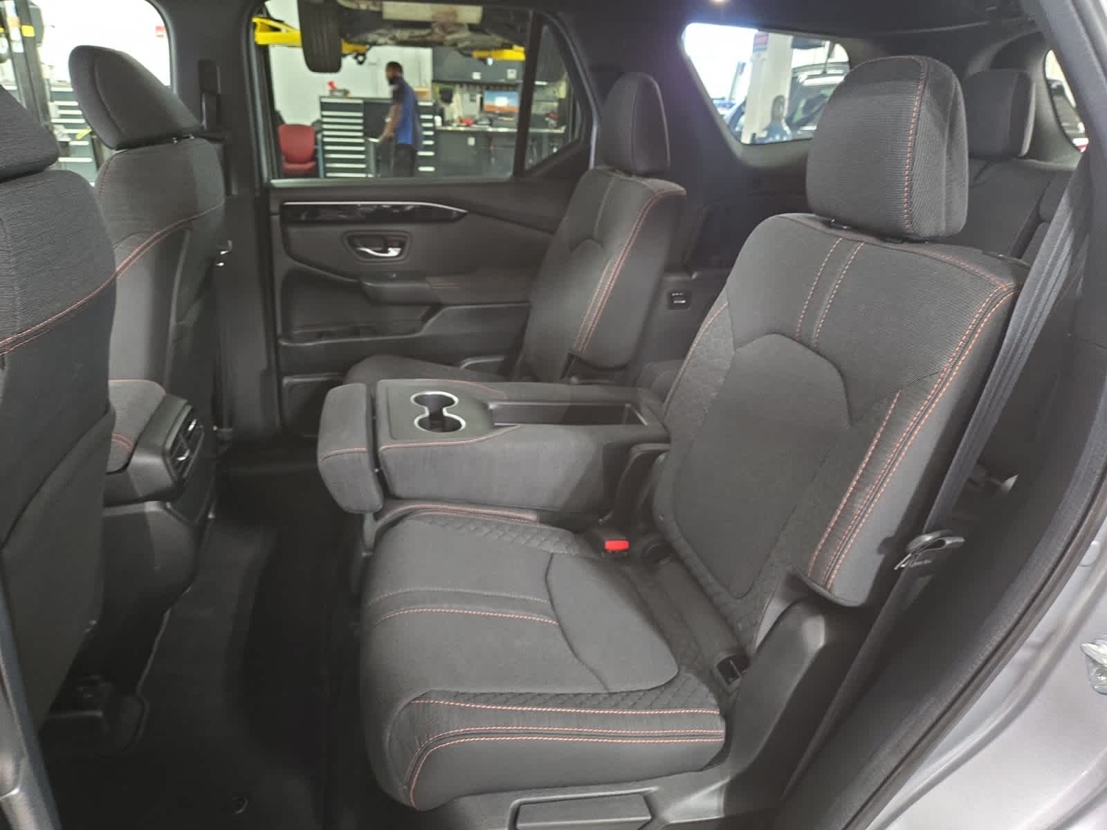 2025 Honda Pilot Sport - Photo 22