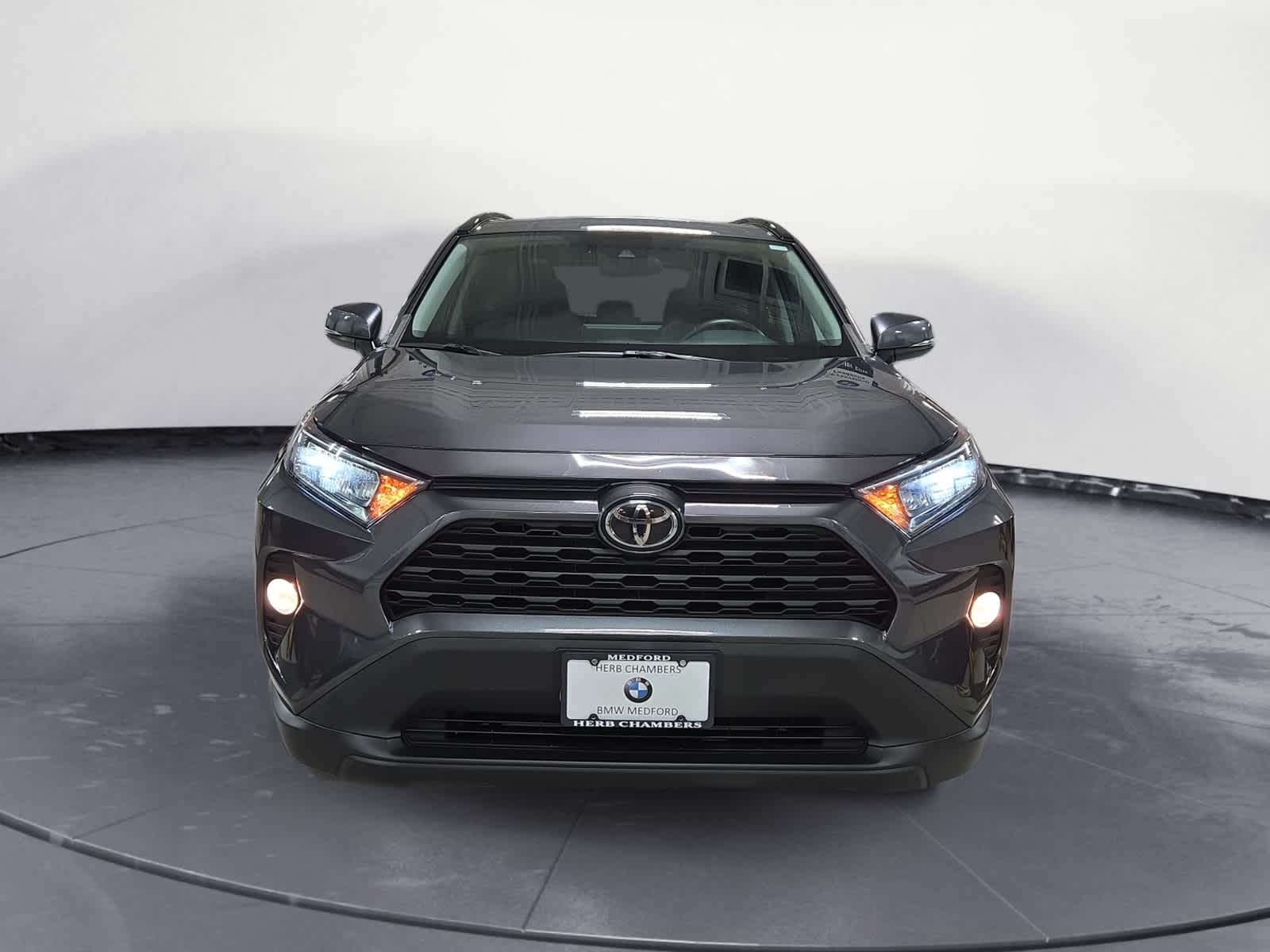 2021 Toyota RAV4 XLE Premium photo 2