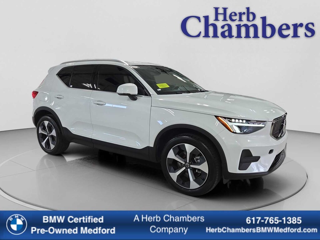 Used 2025 Volvo XC40 B5 Core Bright Theme SUV
