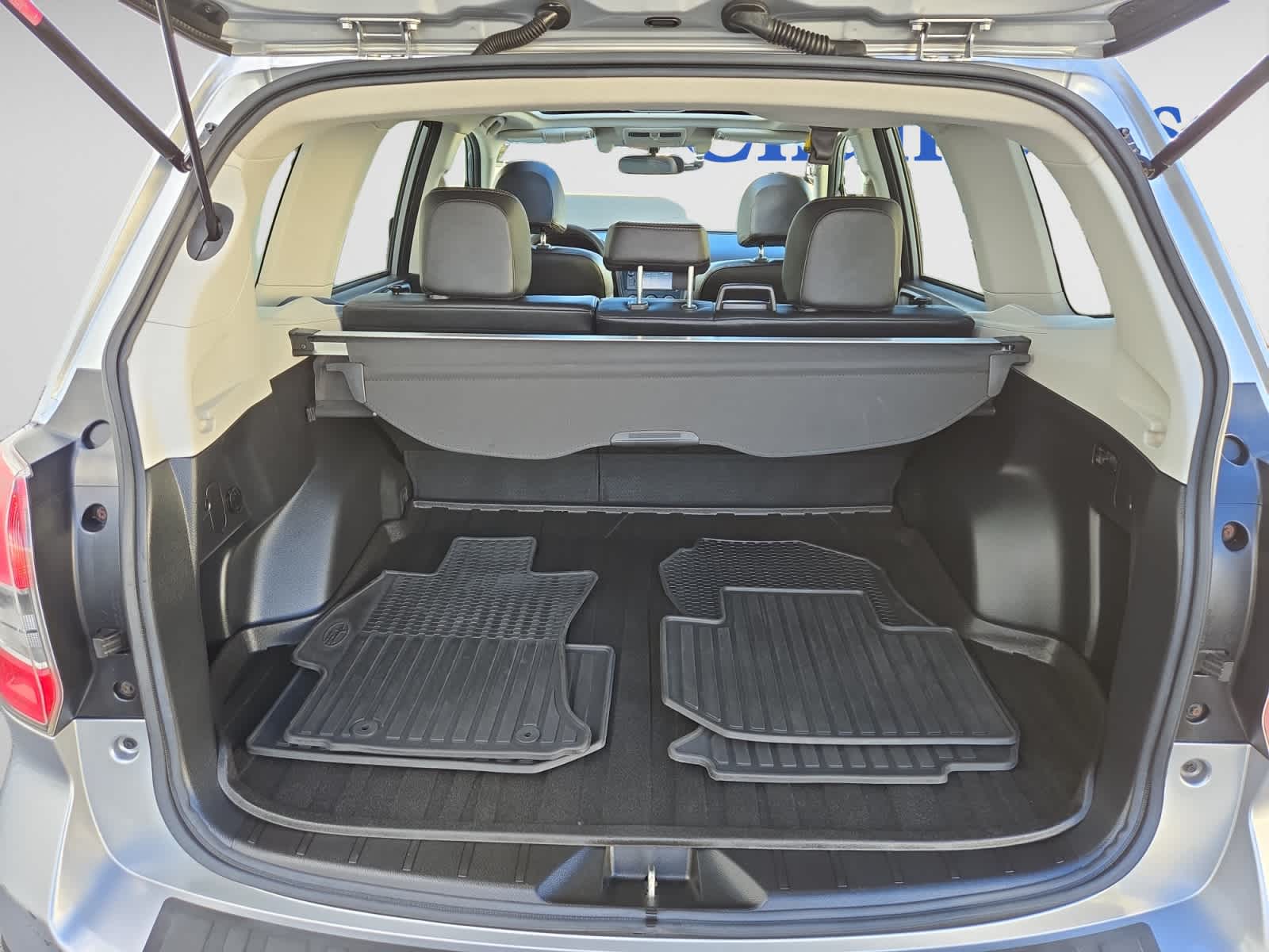 2015 Subaru Forester 2.5i Limited photo 4