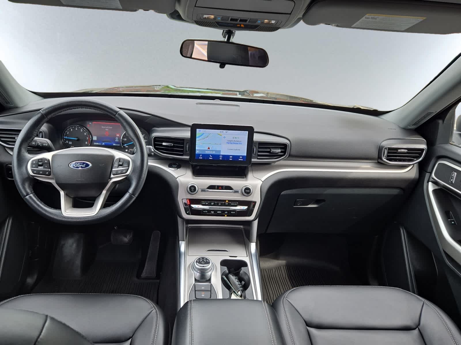 2023 Ford Explorer XLT - Photo 13