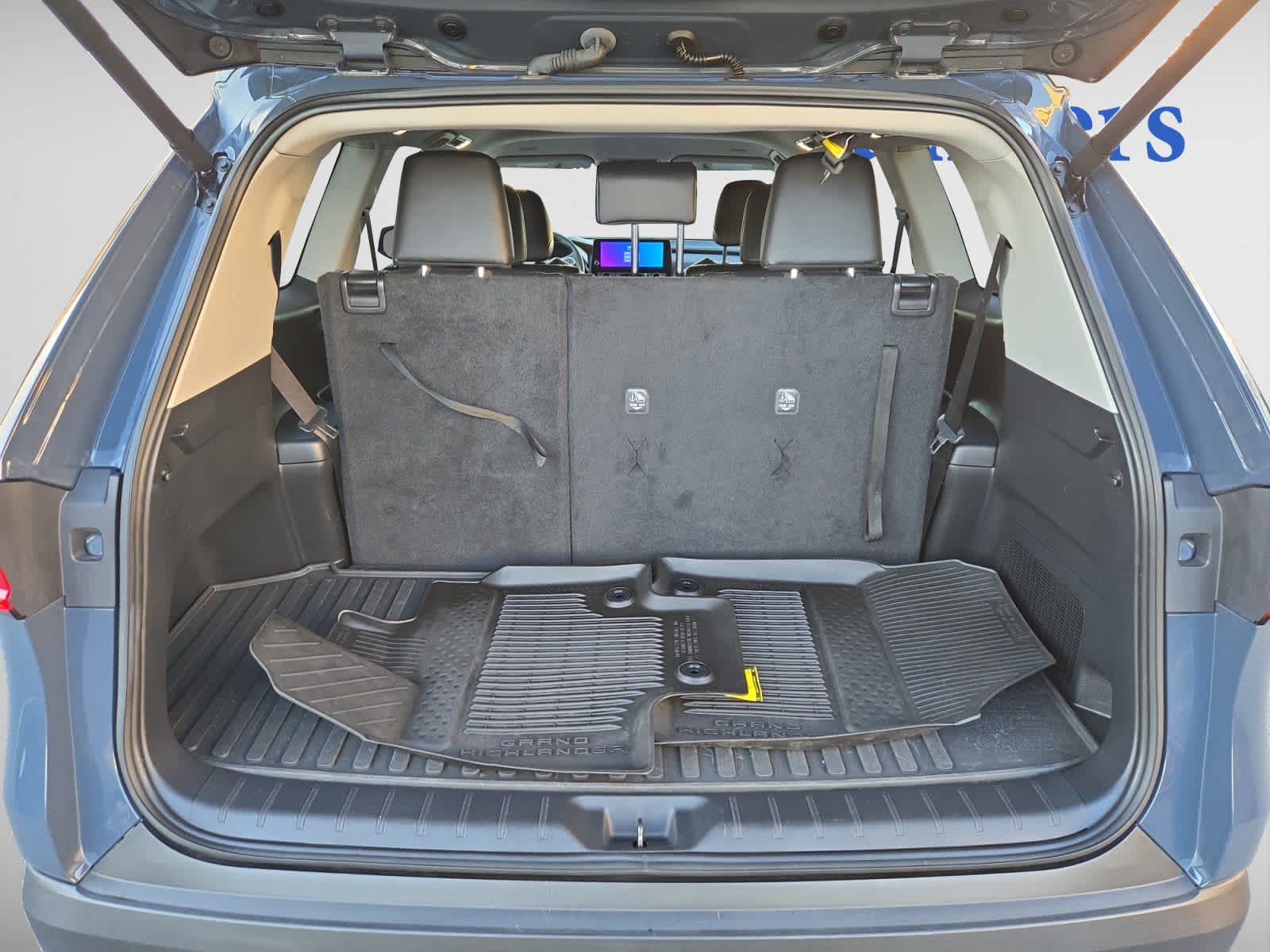 2024 Toyota Grand Highlander XLE photo 2