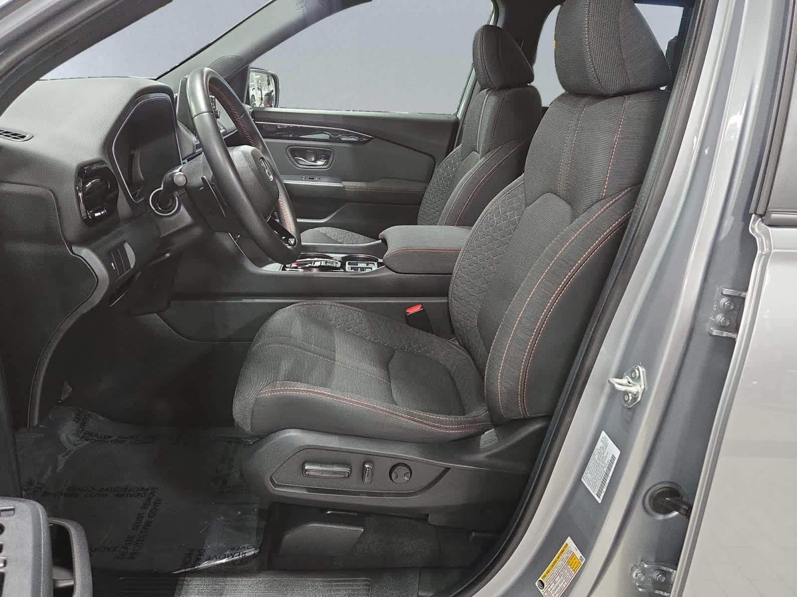 2025 Honda Pilot Sport - Photo 13