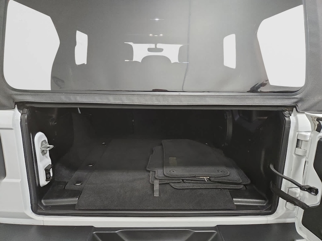 Used 2022 Jeep Wrangler Unlimited Sahara SUV