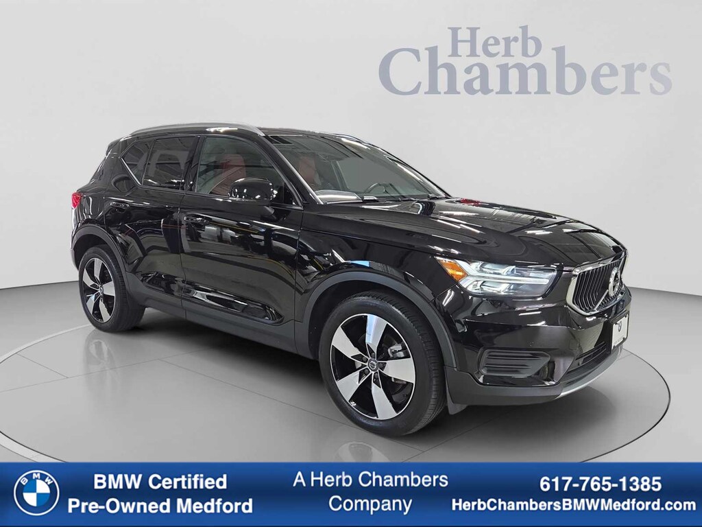 Used 2020 Volvo XC40 T5 Momentum SUV