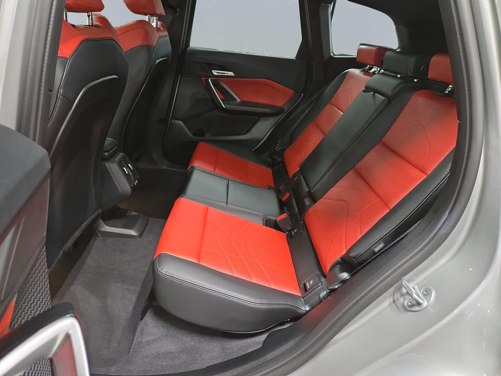 2025 BMW X1 28i - Photo 19