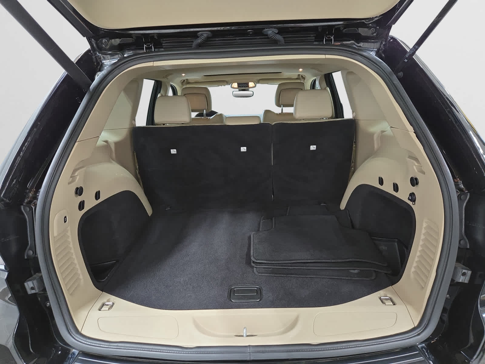 2021 Jeep Grand Cherokee Limited photo 3