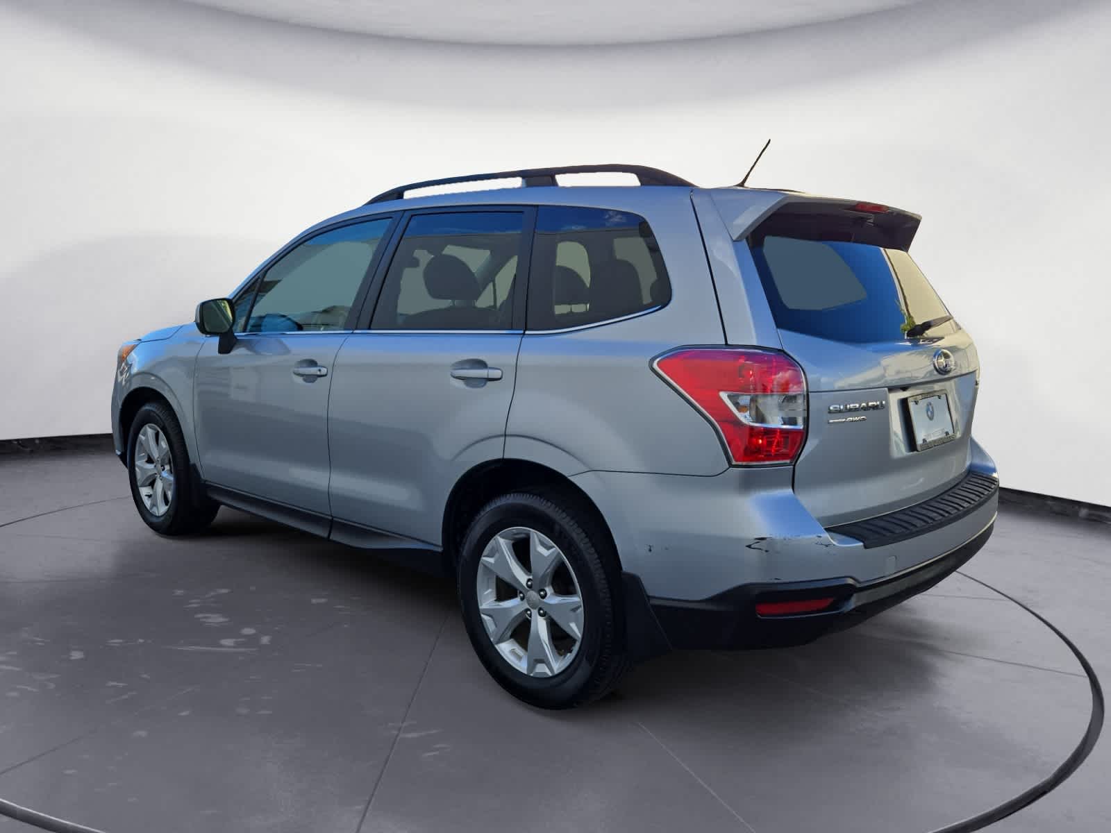 2015 Subaru Forester 2.5i Limited photo 3