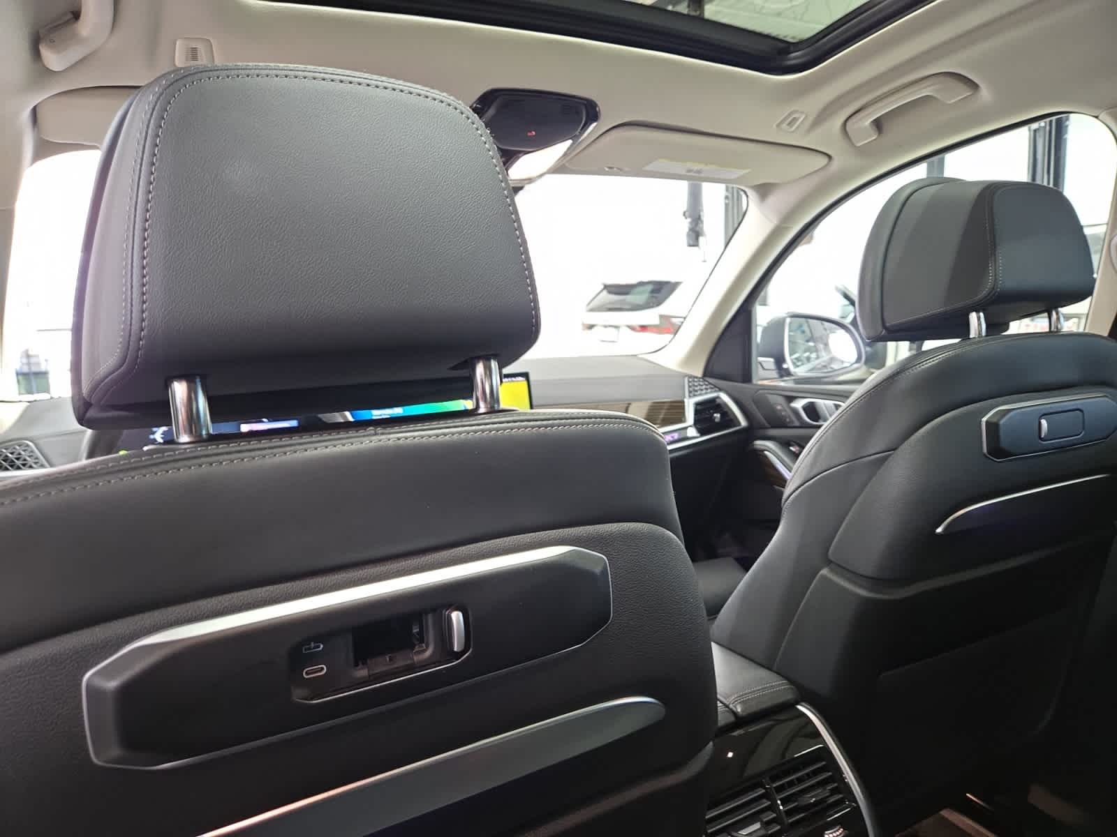 2024 BMW X7 40i - Photo 30