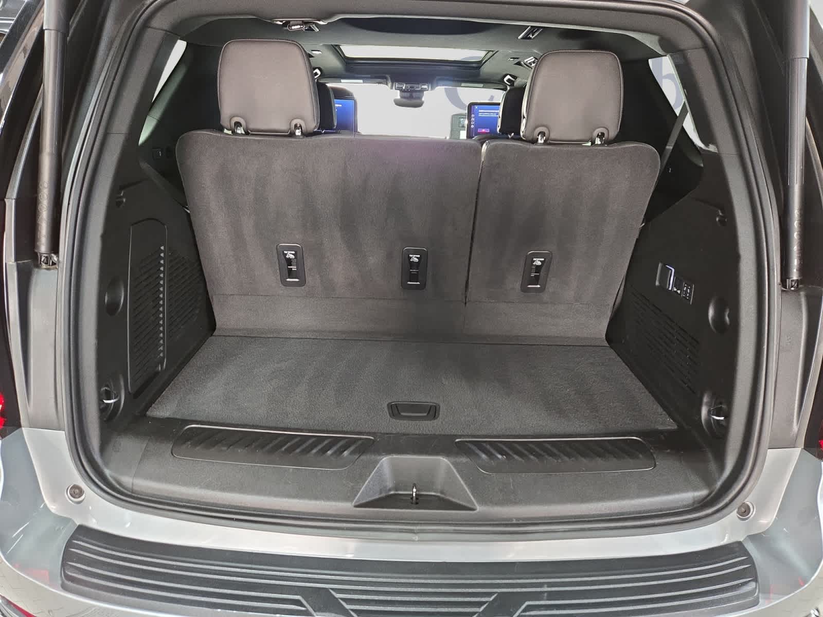 Used 2025 GMC Yukon Elevation SUV