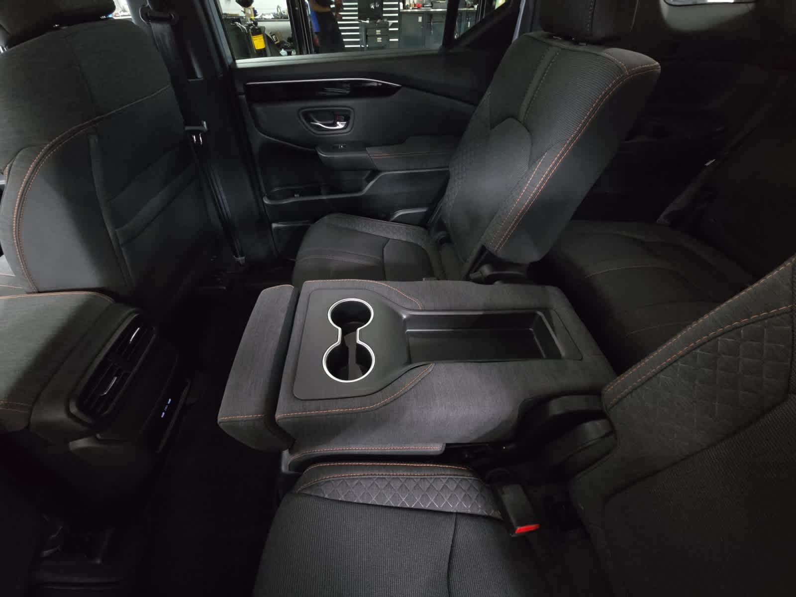 2025 Honda Pilot Sport - Photo 21