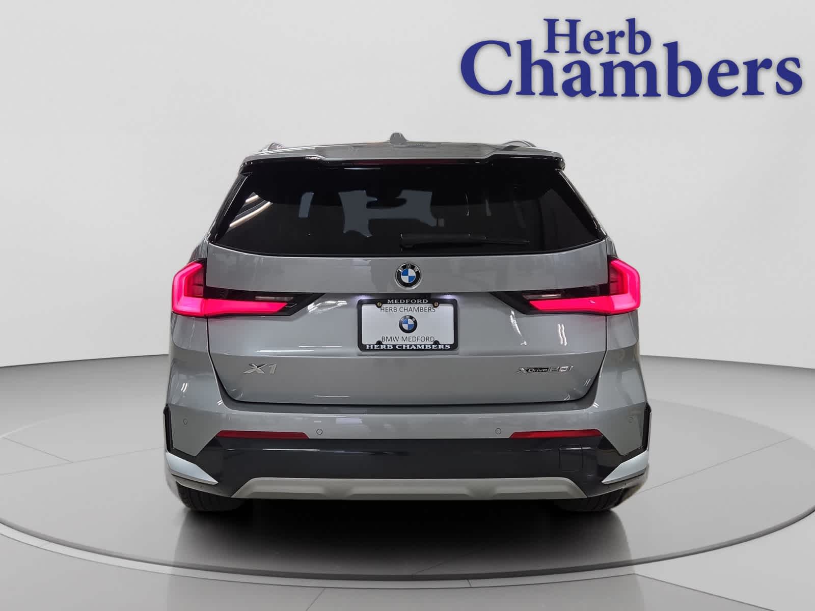 2025 BMW X1 28i - Photo 12