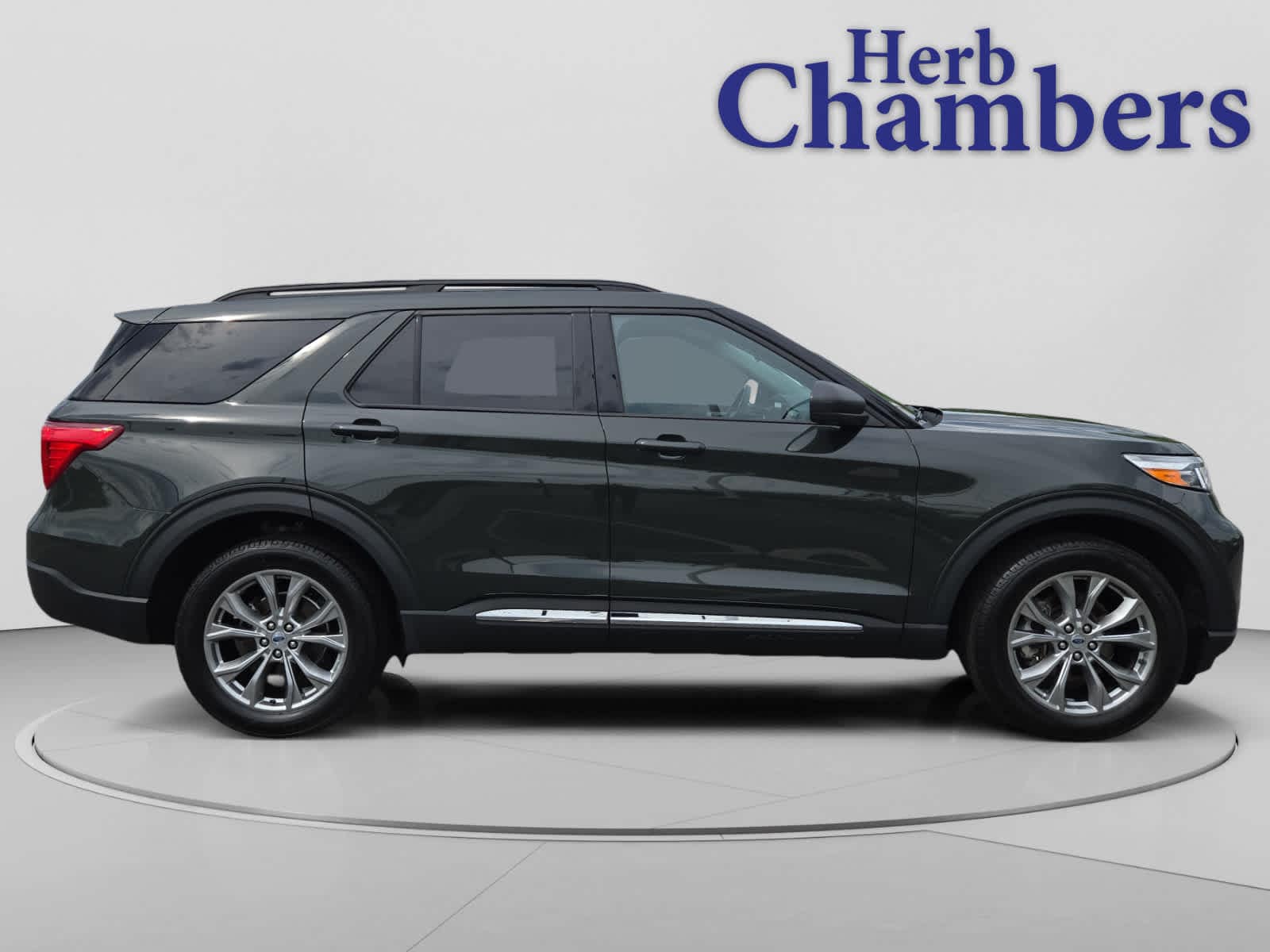 2023 Ford Explorer XLT - Photo 11