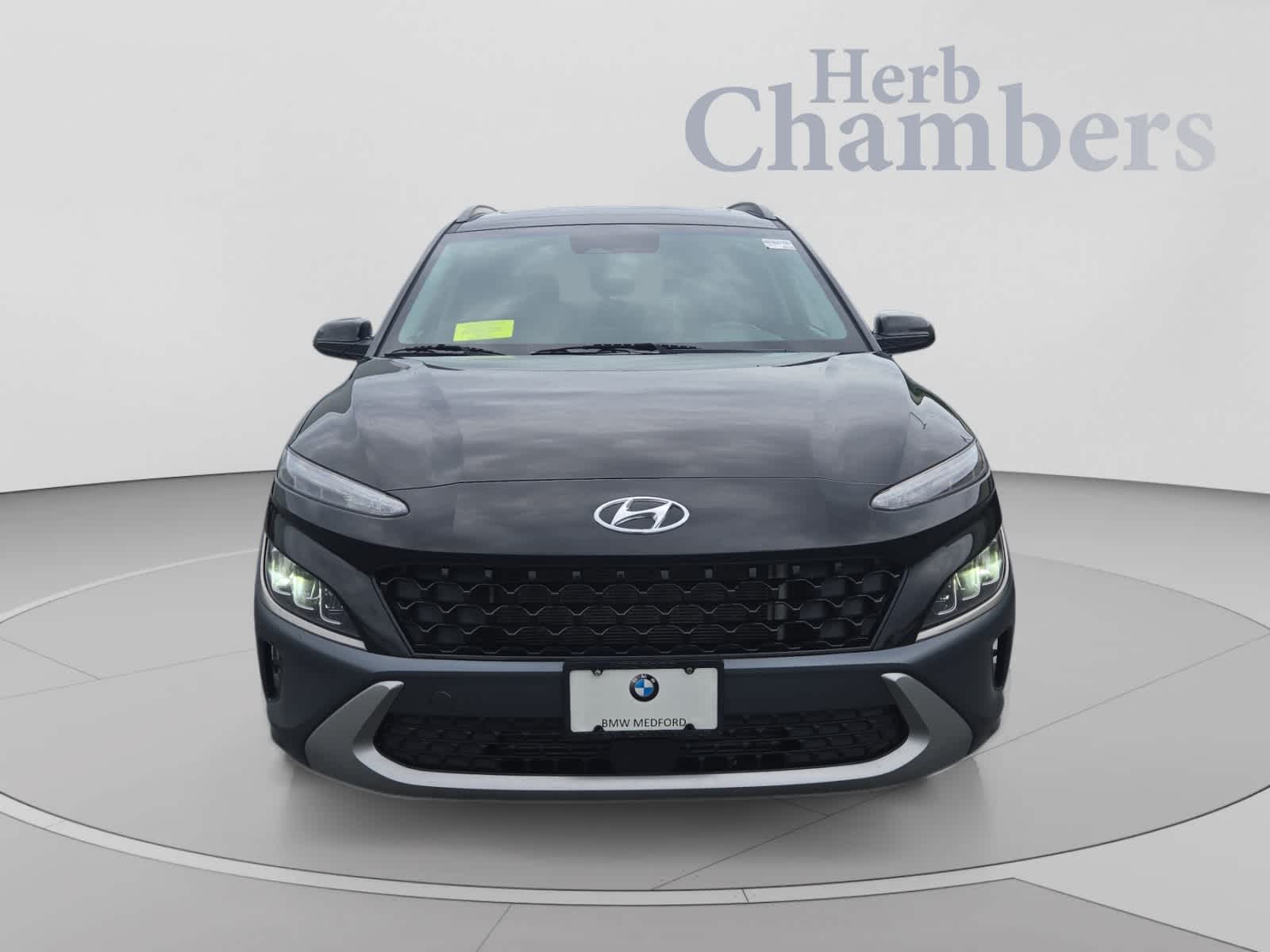 Used 2022 Hyundai Kona Limited with VIN KM8K5CA38NU821752 for sale in Medford, MA