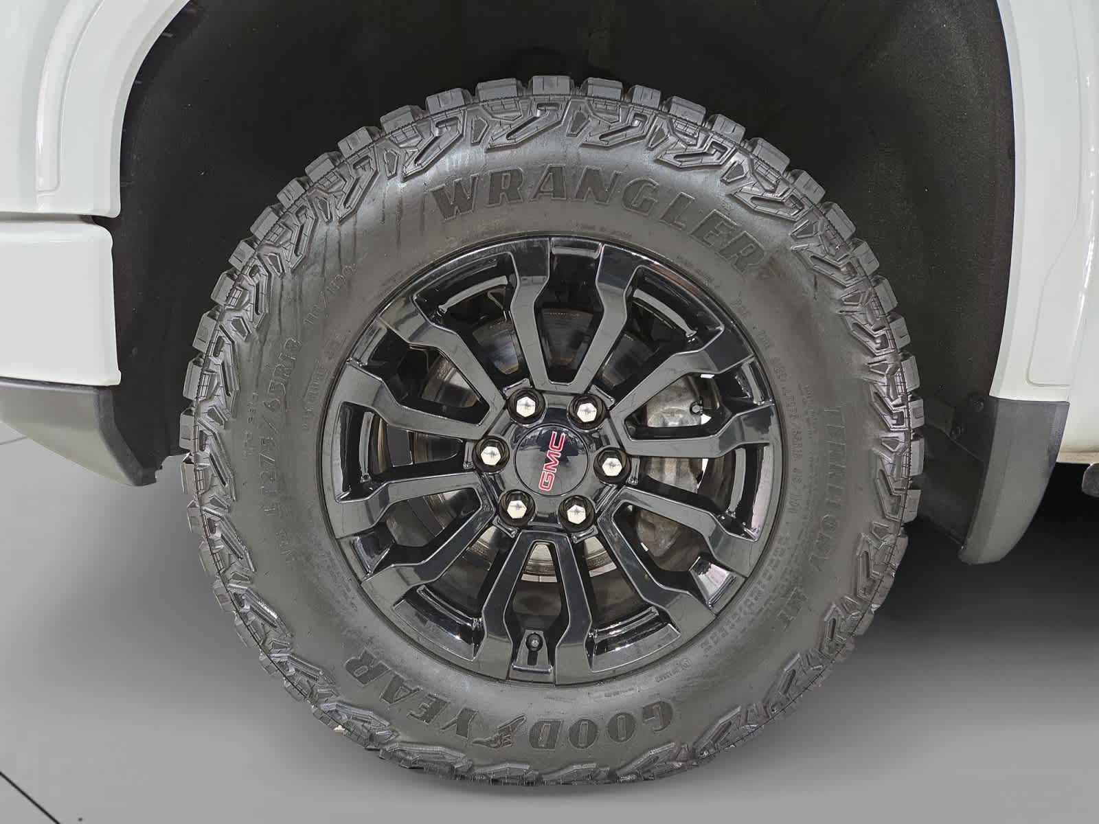 2022 GMC Sierra 1500 AT4X - Photo 8
