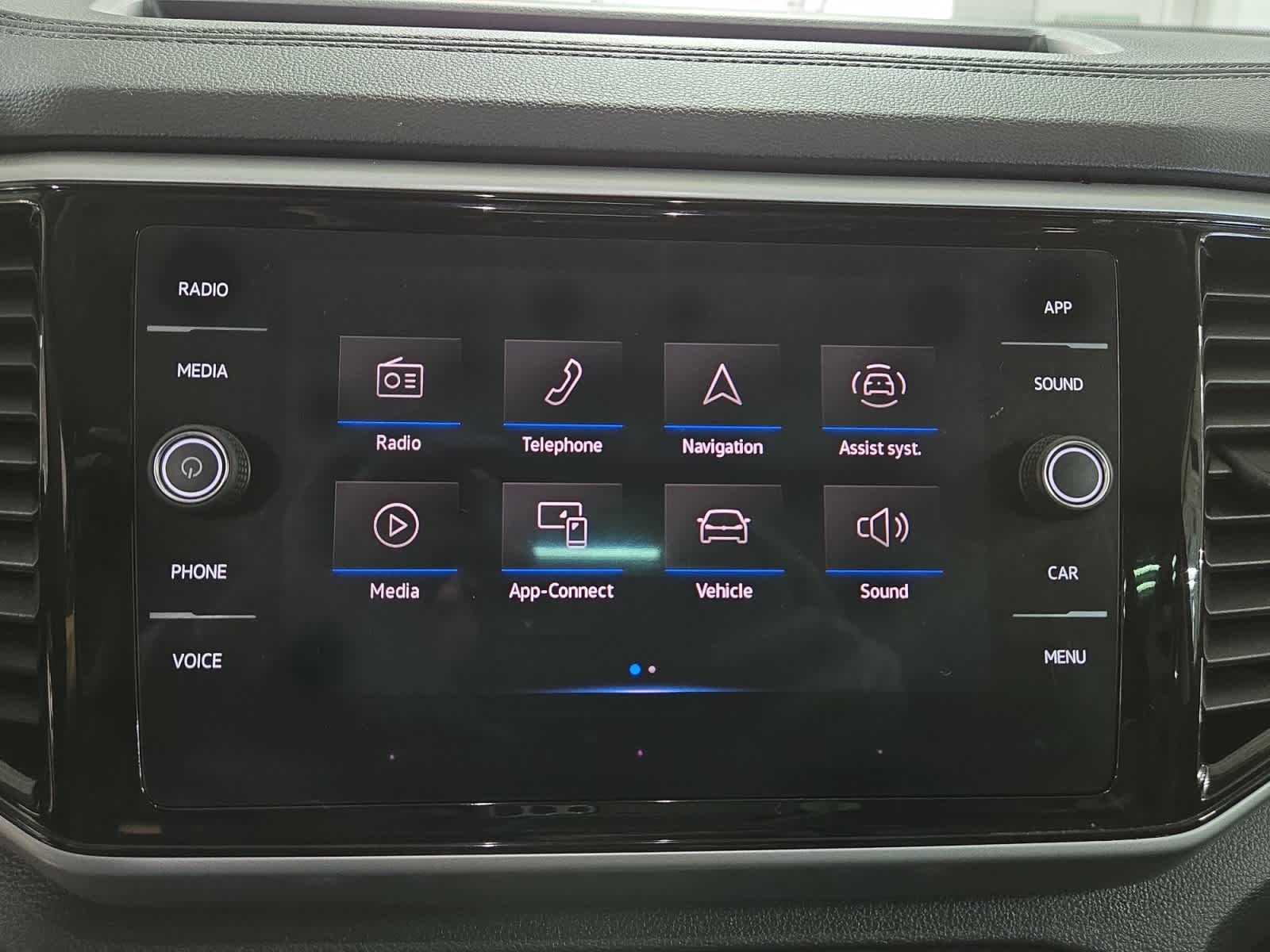 2023 Volkswagen Atlas SE w/Tech - Photo 25