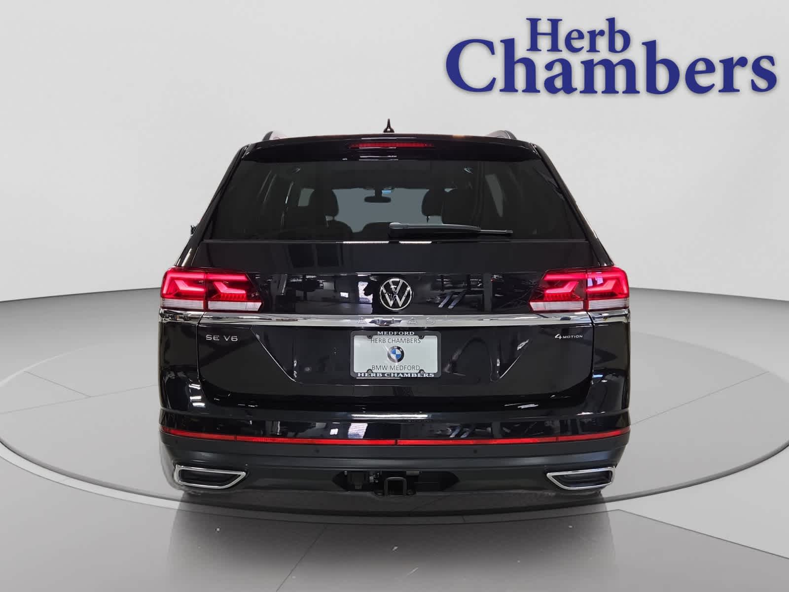 2023 Volkswagen Atlas SE w/Tech - Photo 6