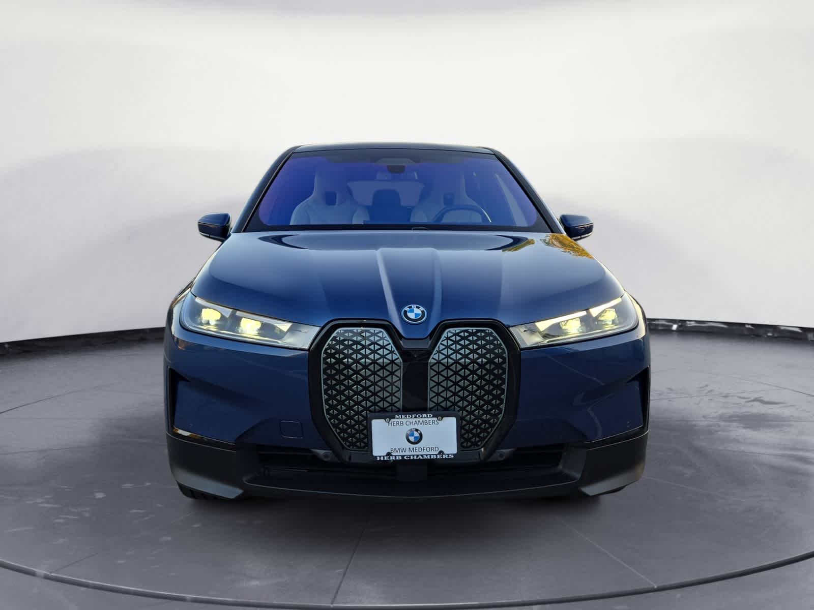 2025 Bmw iX photo 2