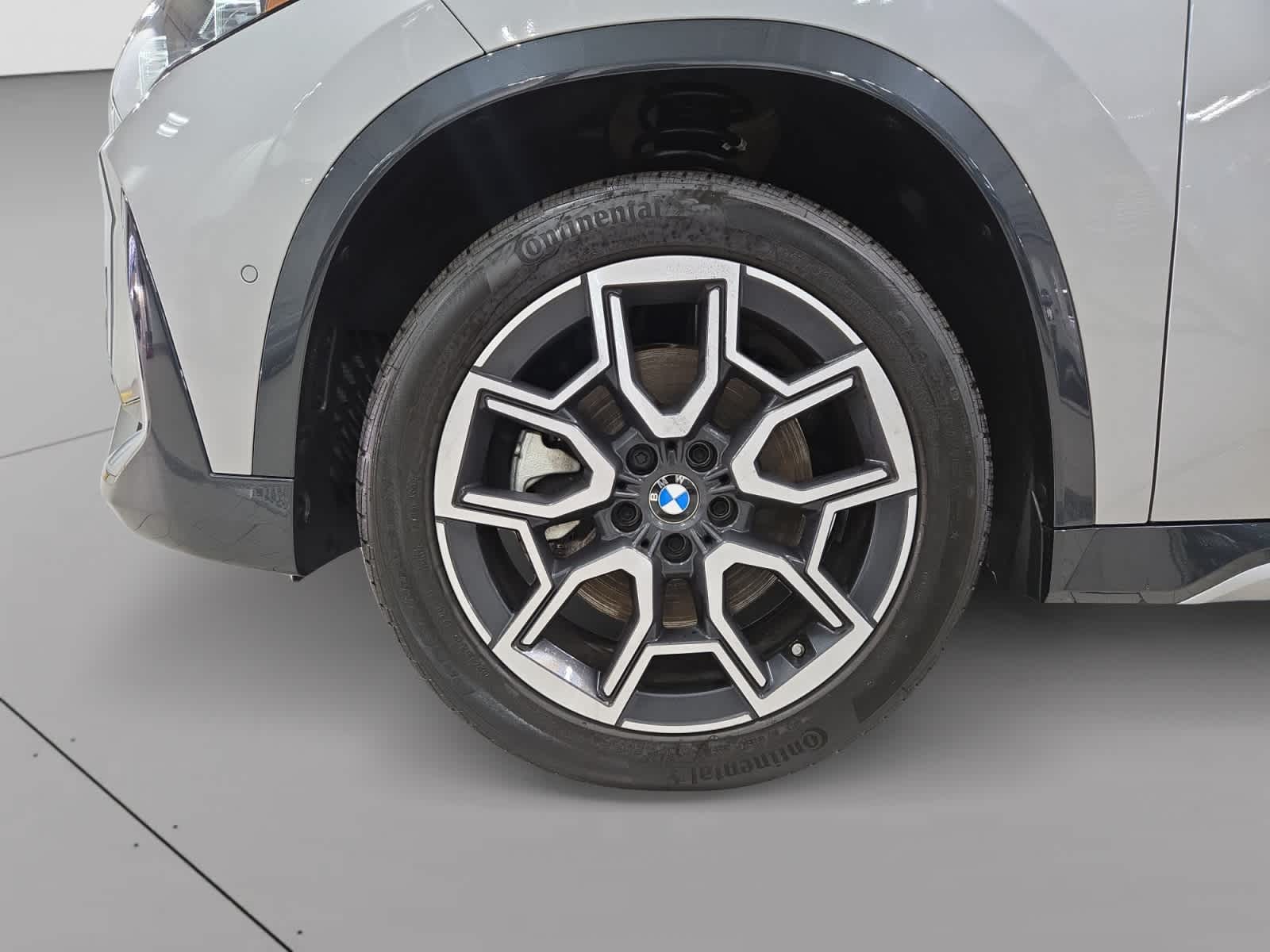 2025 BMW X1 28i - Photo 9