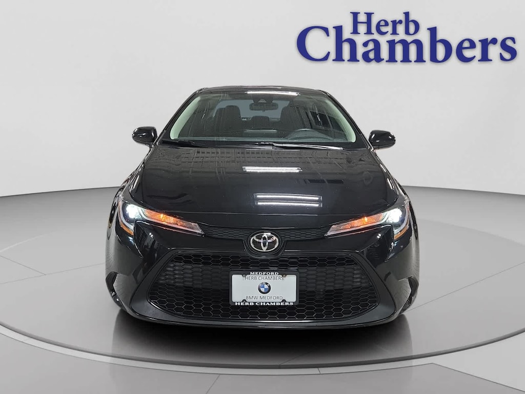 Used 2022 Toyota Corolla LE Sedan