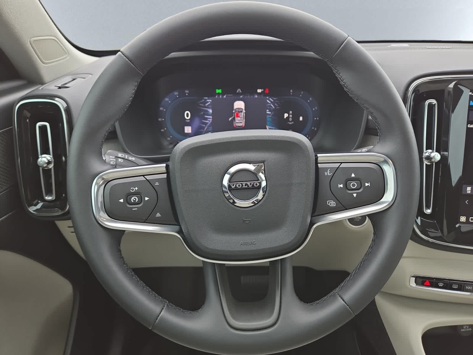 2025 Volvo XC40 Ultra - Photo 18