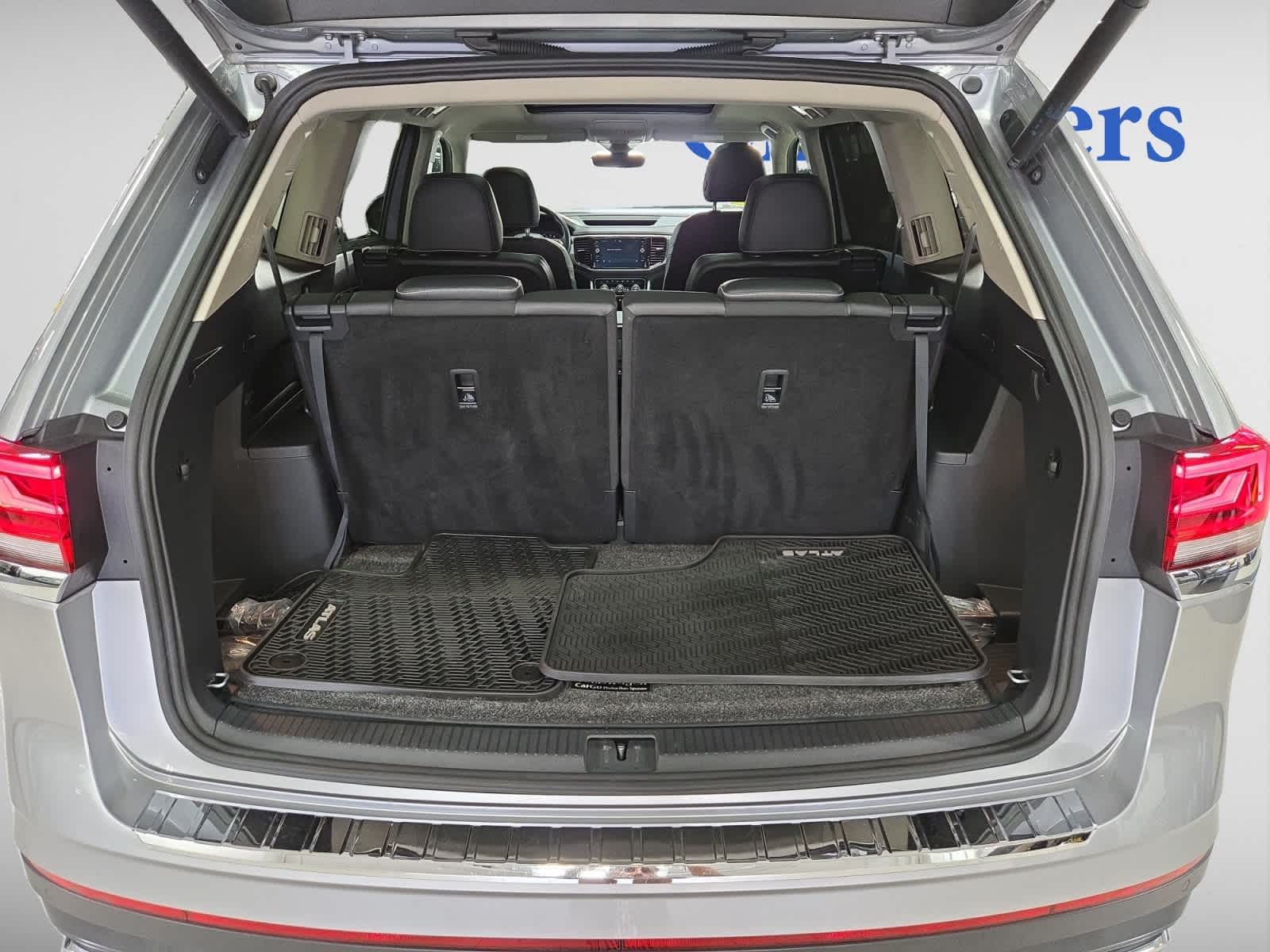 2021 Volkswagen Atlas V6 SEL Premium photo 3