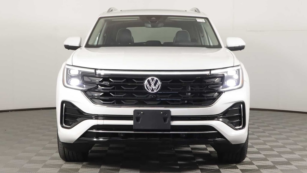 Used 2024 Volkswagen Atlas 2.0T SEL Premium R-Line SUV