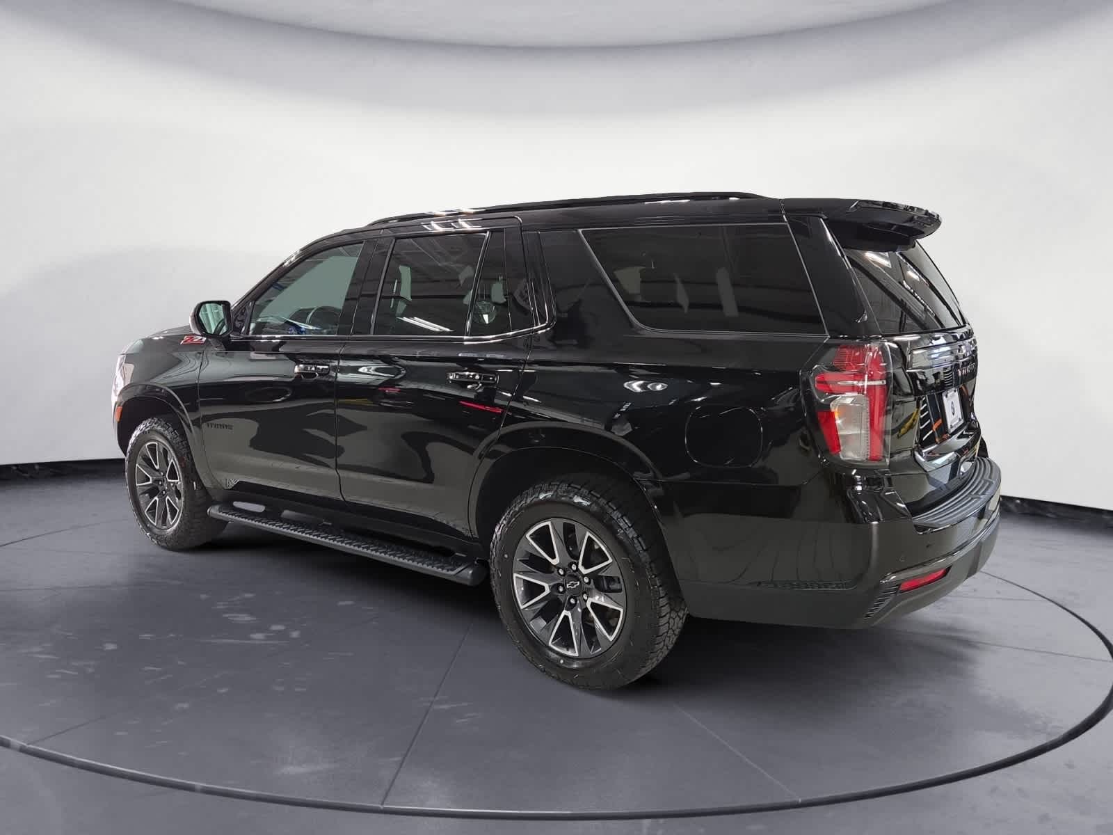 2022 Chevrolet Tahoe Z71 photo 3