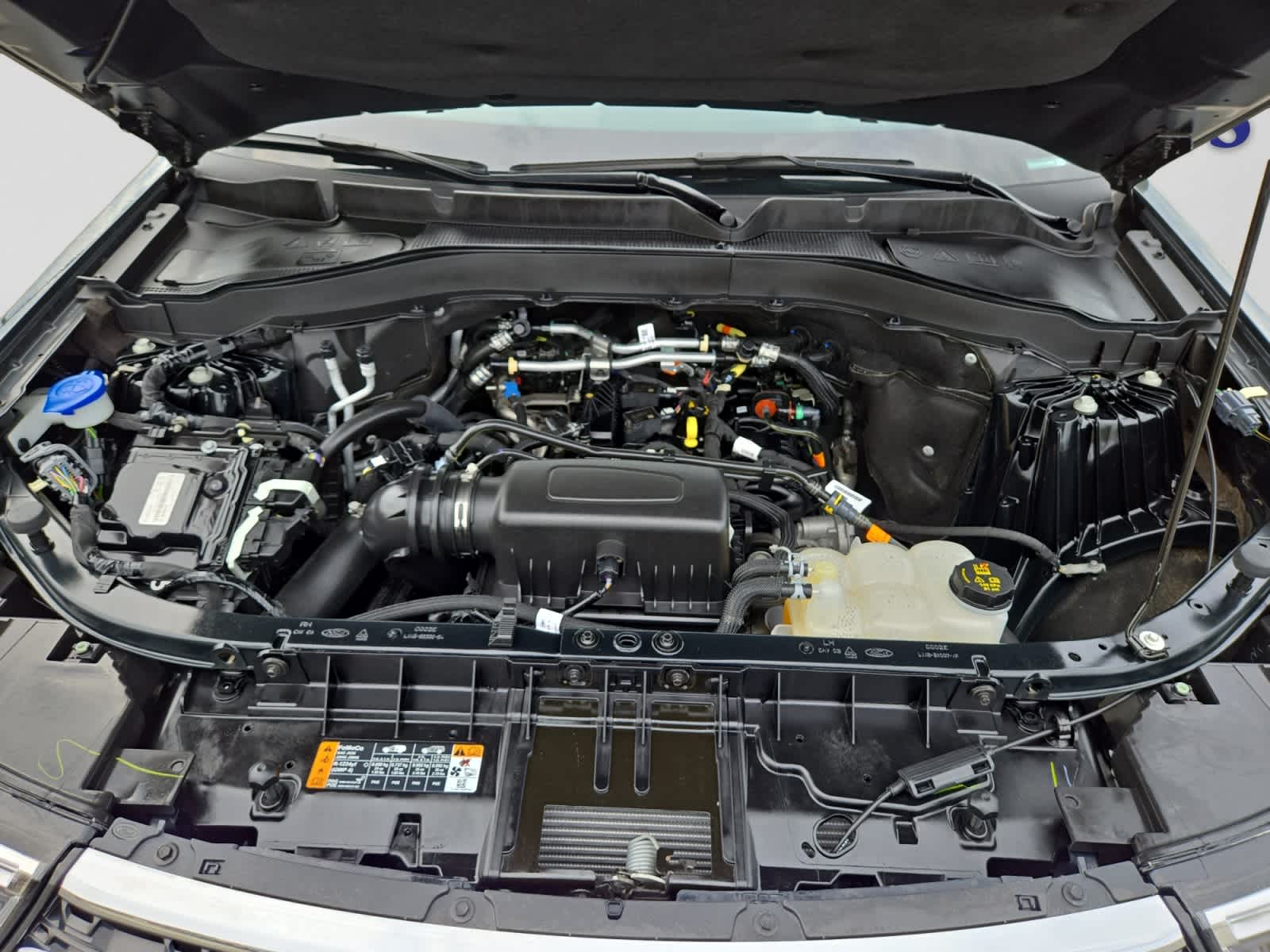 2023 Ford Explorer XLT - Photo 8