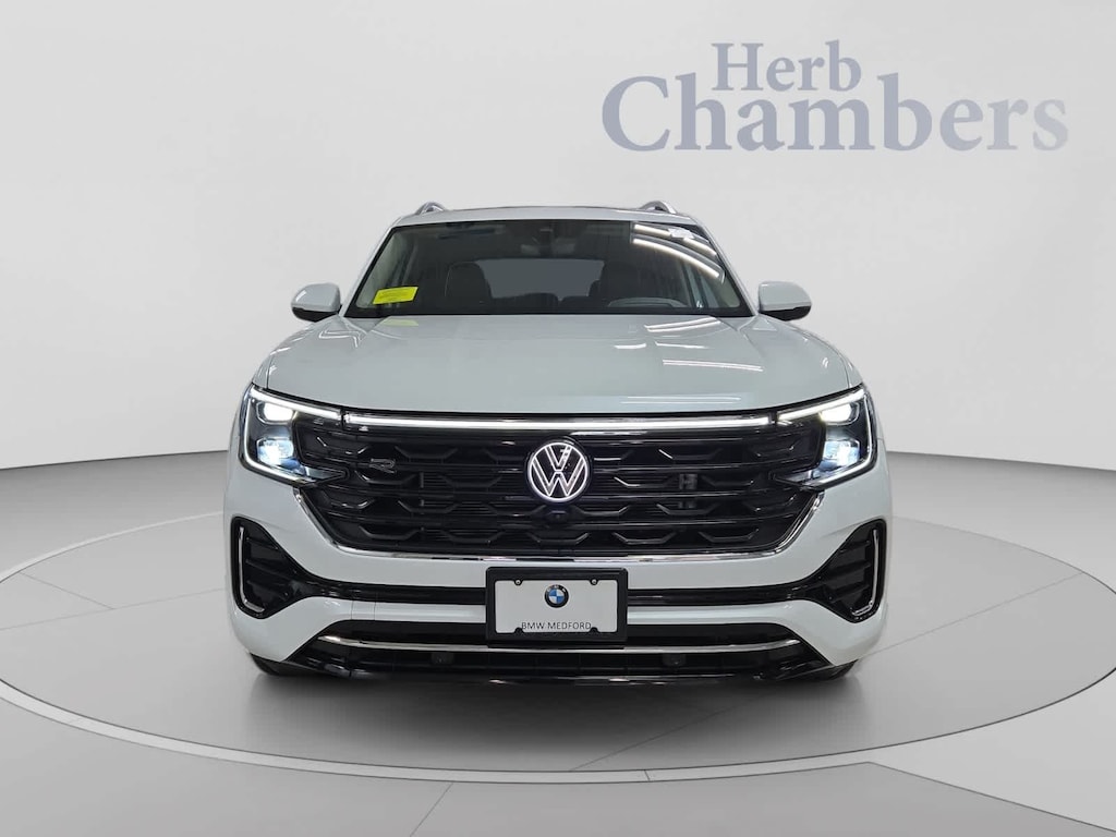 Used 2024 Volkswagen Atlas 2.0T SEL Premium R-Line SUV