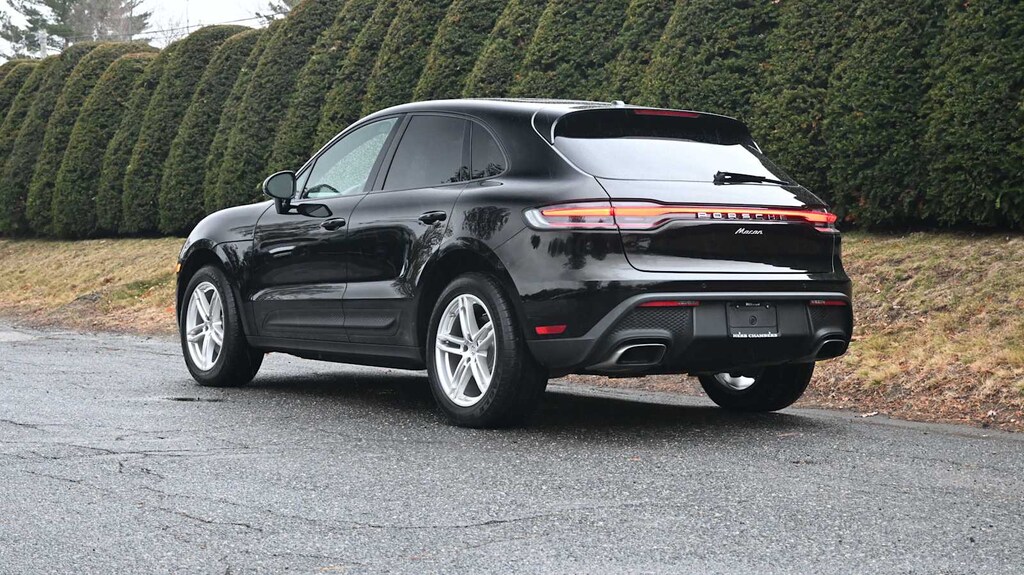 Used 2025 Porsche Macan SUV