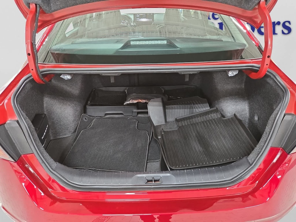 Used 2024 Nissan Altima 2.5 SL Sedan