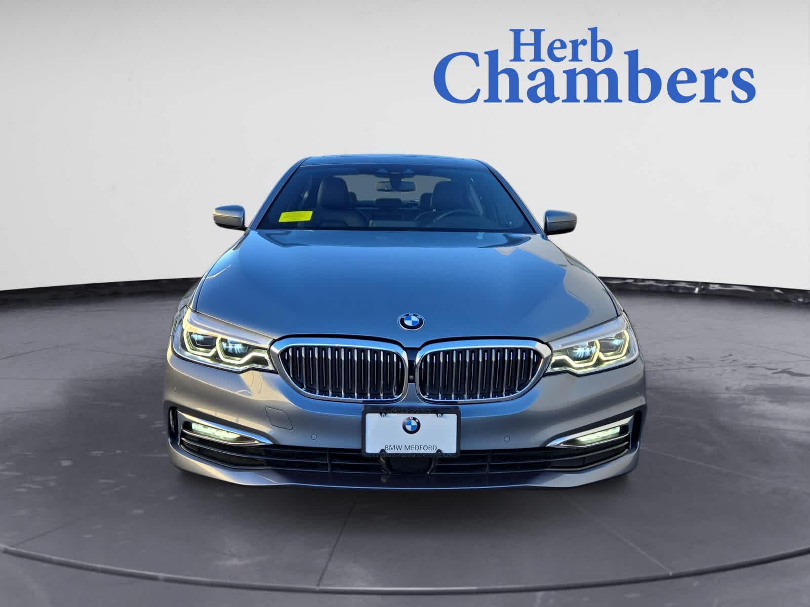 2018 Bmw 540i 5-Series photo 2