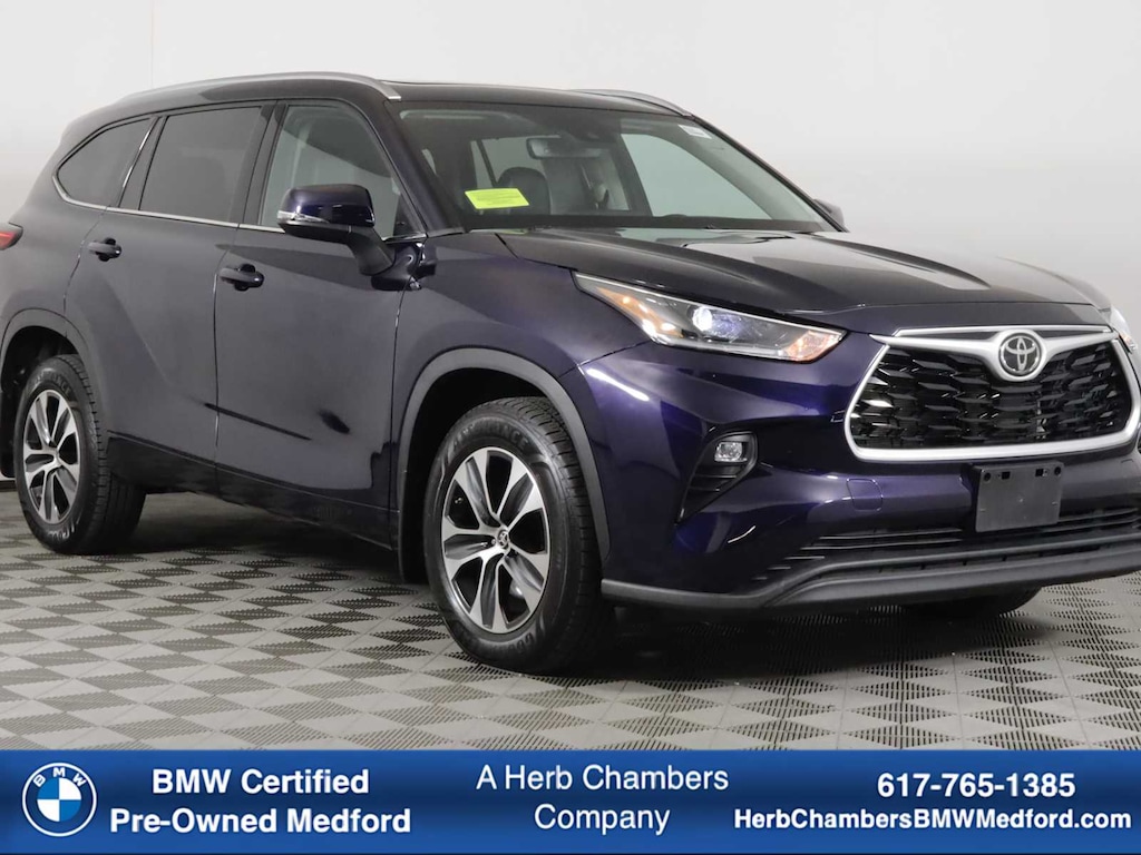Used 2021 Toyota Highlander XLE SUV