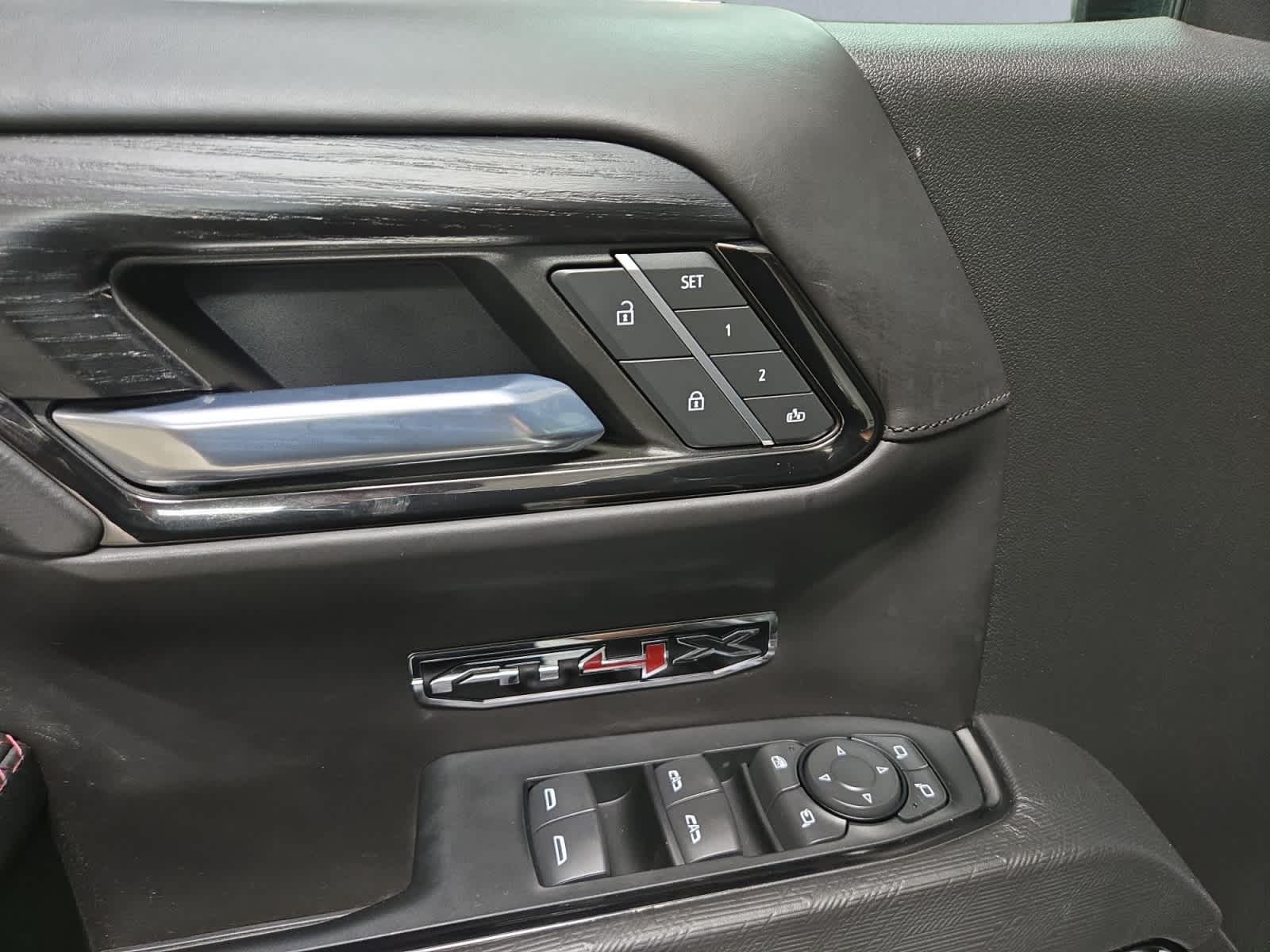 2022 GMC Sierra 1500 AT4X - Photo 15