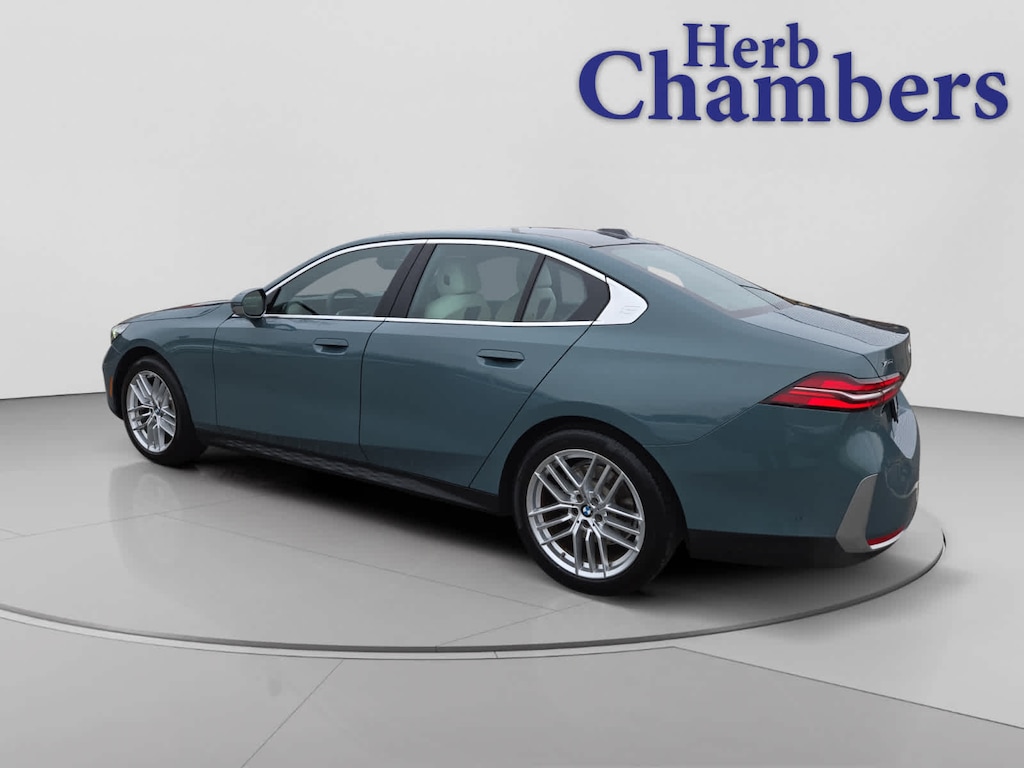 Certified 2024 BMW 530i xDrive Sedan