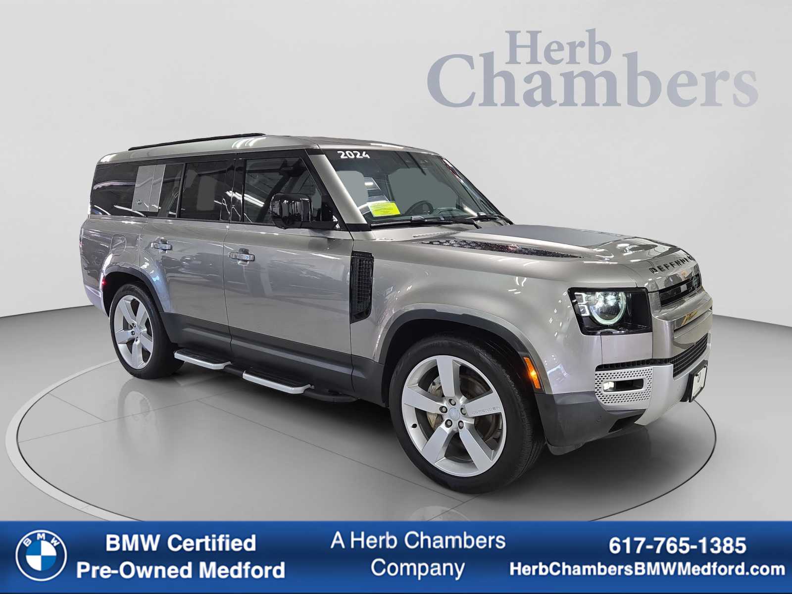 Silicon Silver Premium Metallic 2024 Land Rover Defender SUV / Crossover All-Wheel Drive Automatic