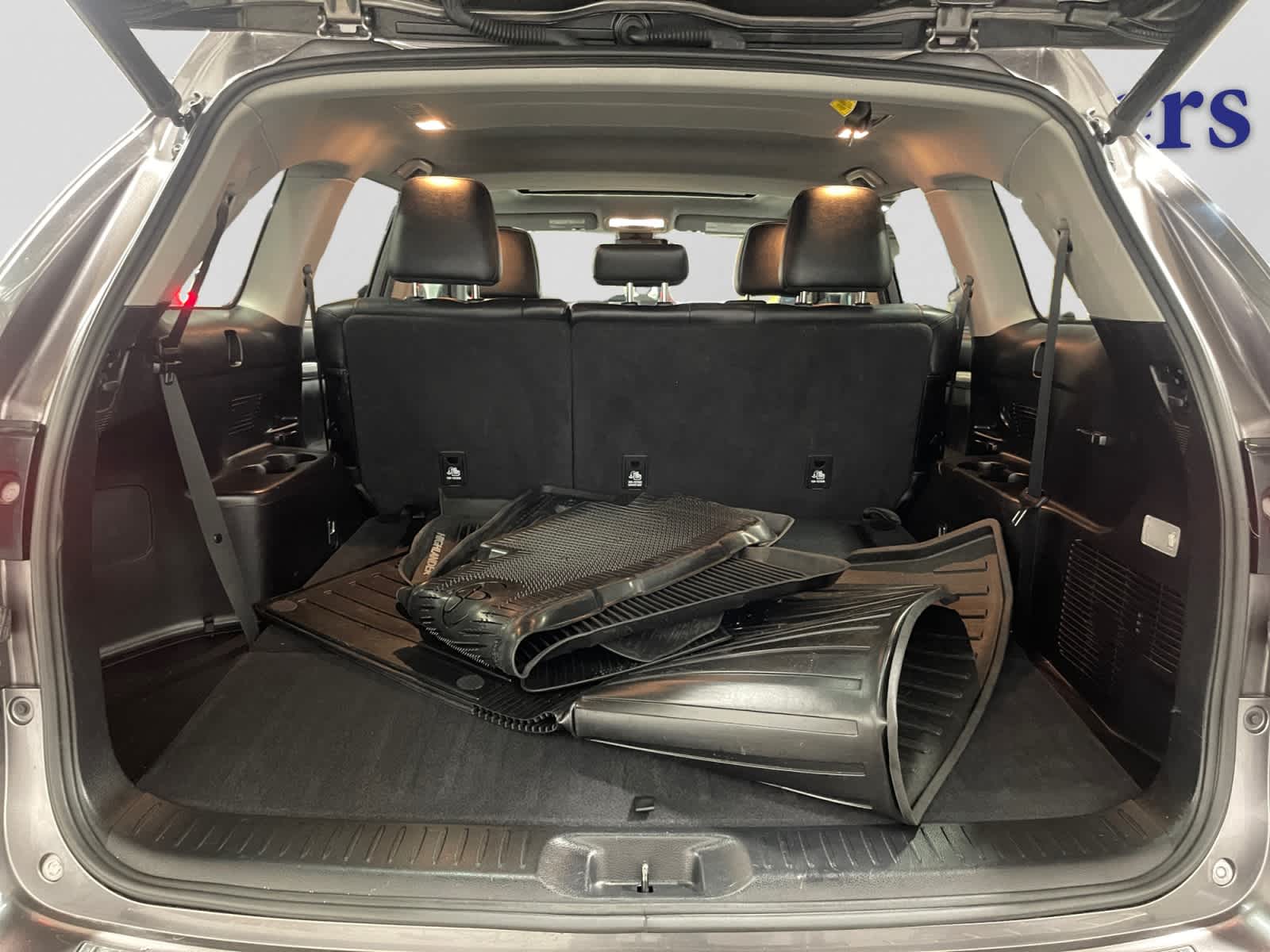 used 2019 Toyota Highlander car, priced at $25,497