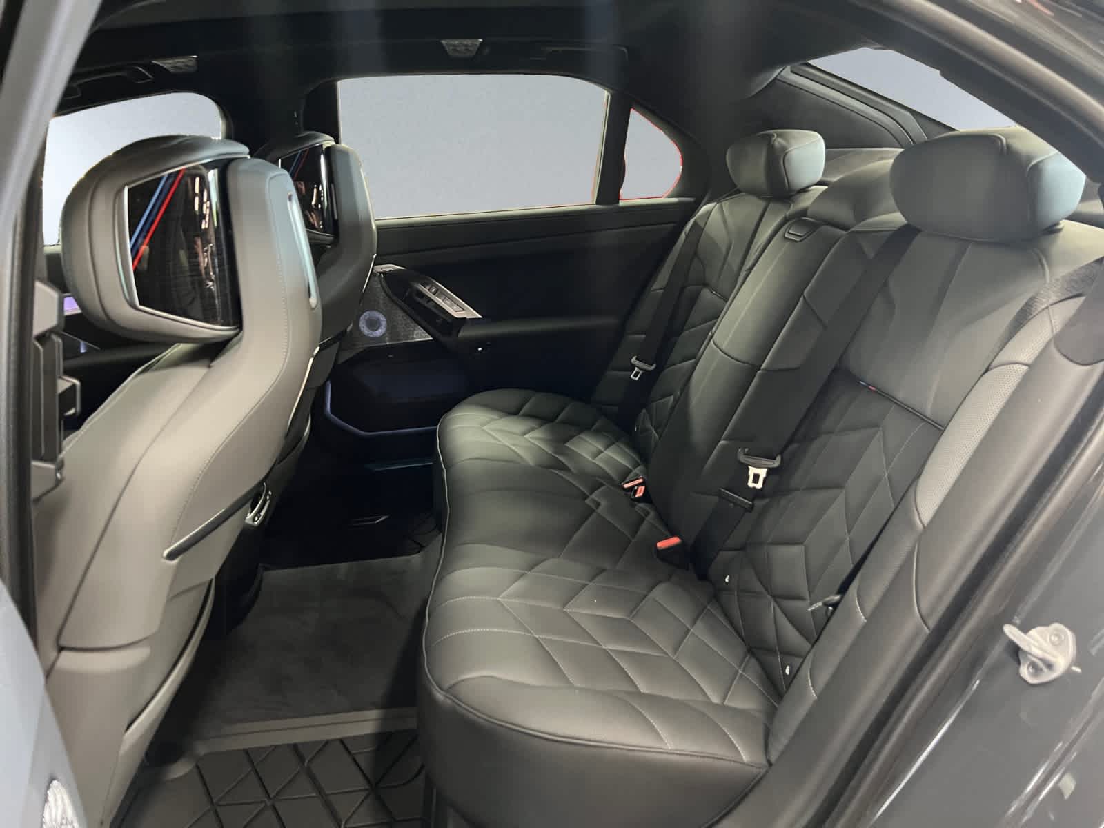 new 2026 BMW 760i car, priced at $148,715