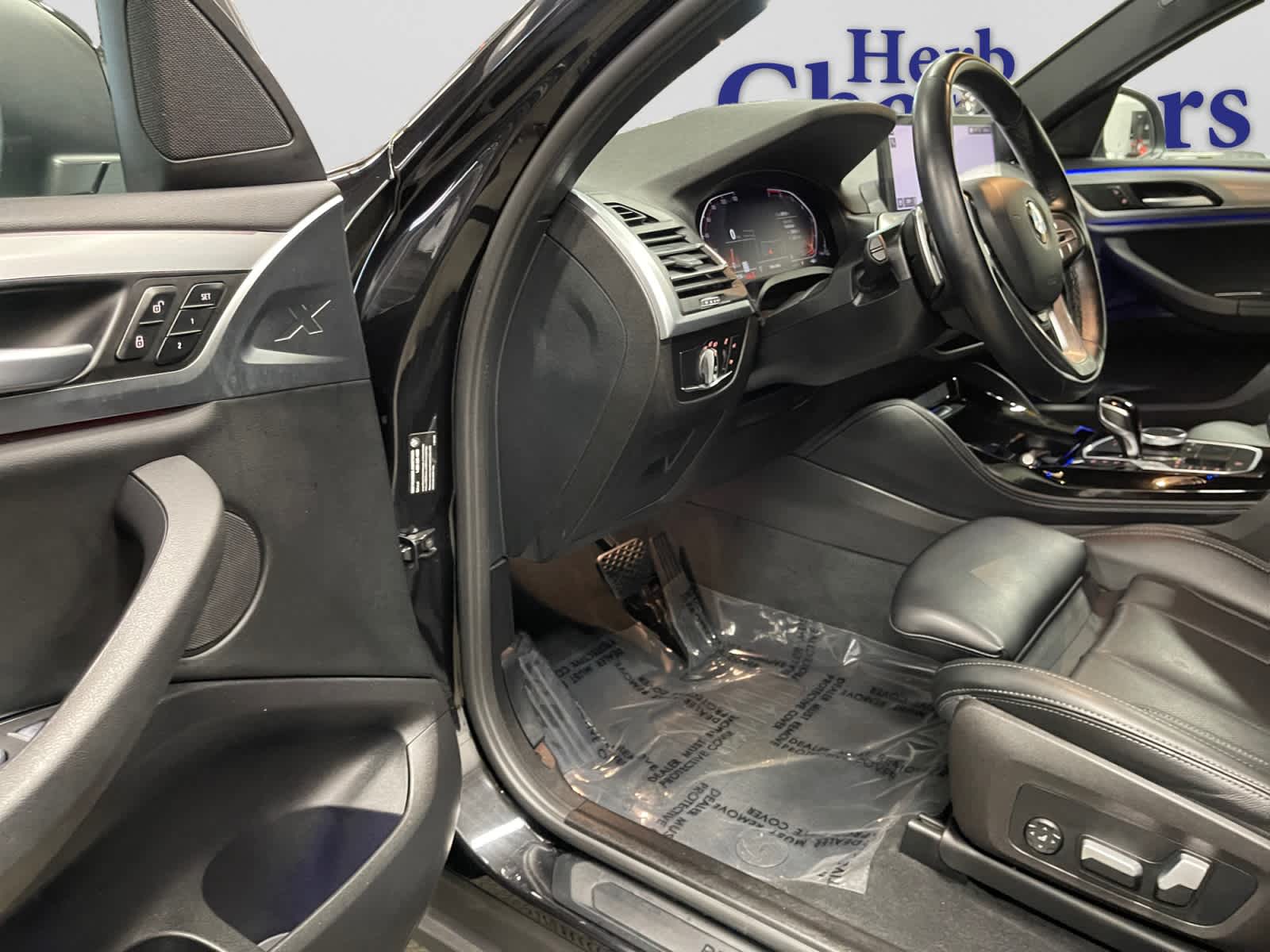 used 2022 BMW X4 car, priced at $35,997