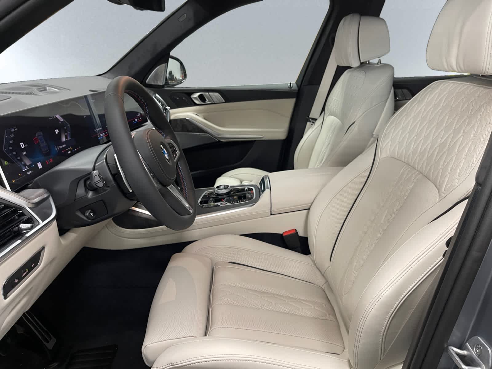 new 2027 BMW X7 car, priced at $133,060