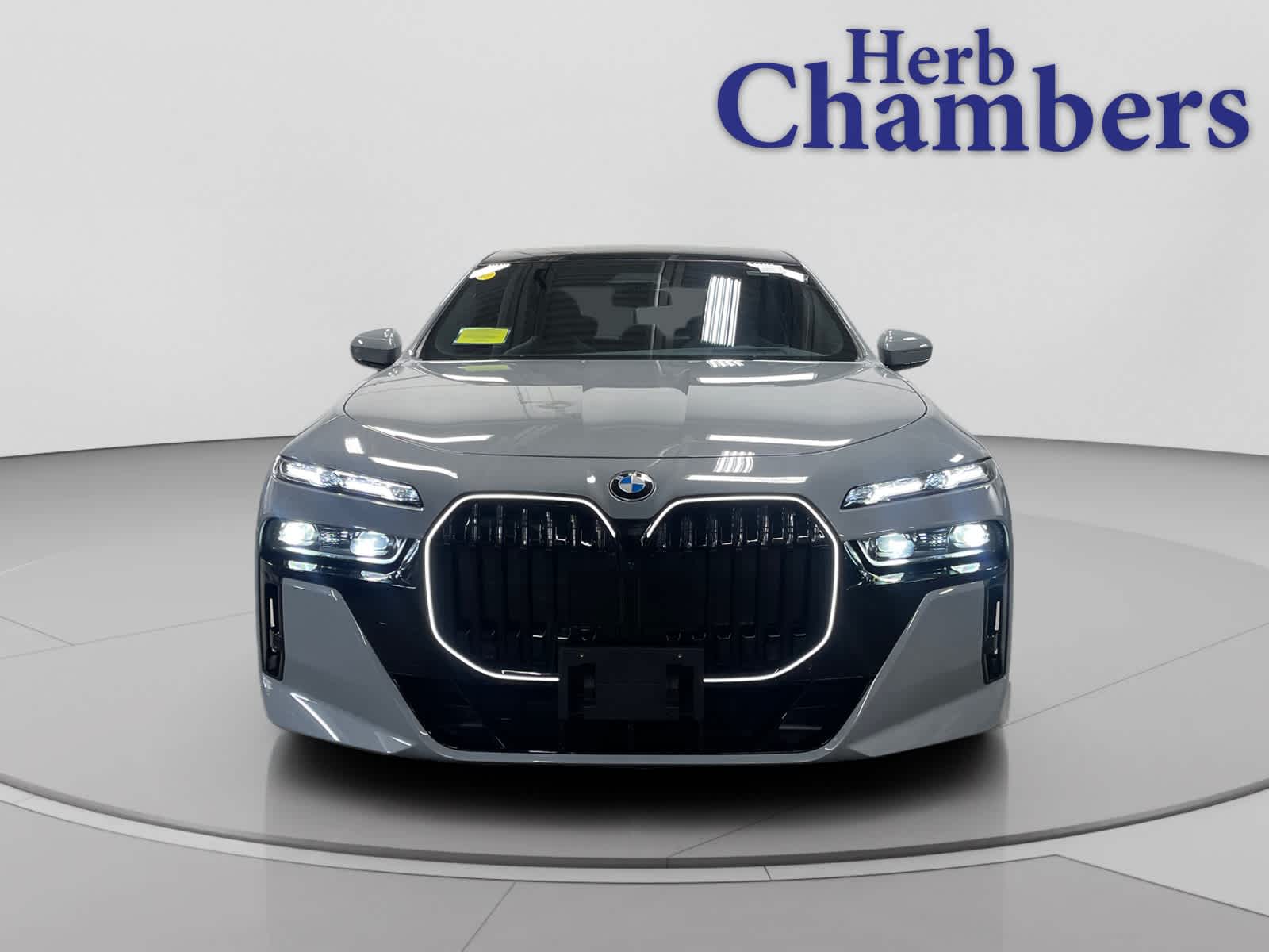 2025 Bmw 760i xDrive photo 2