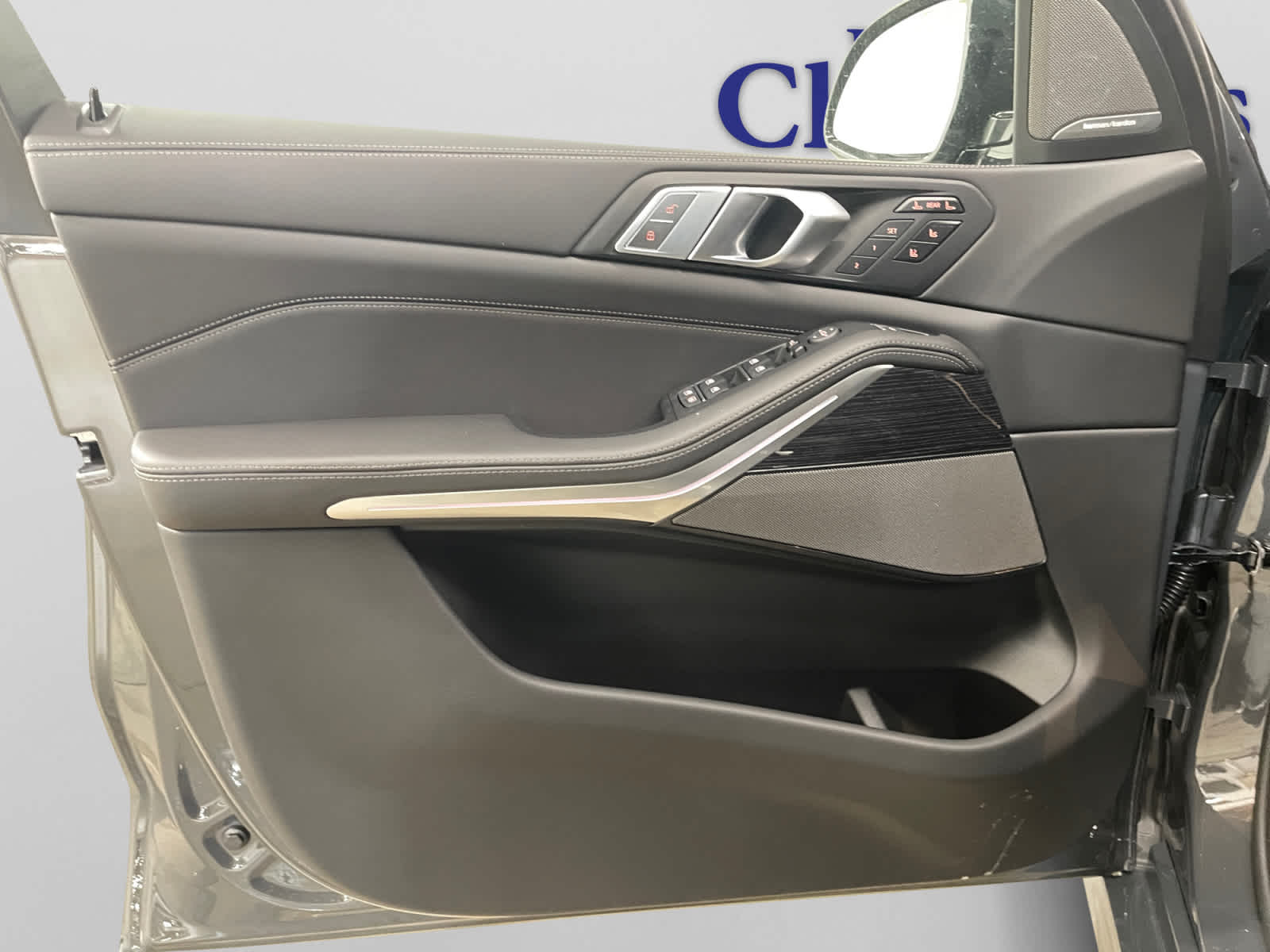 new 2026 BMW X7 car, priced at $103,805