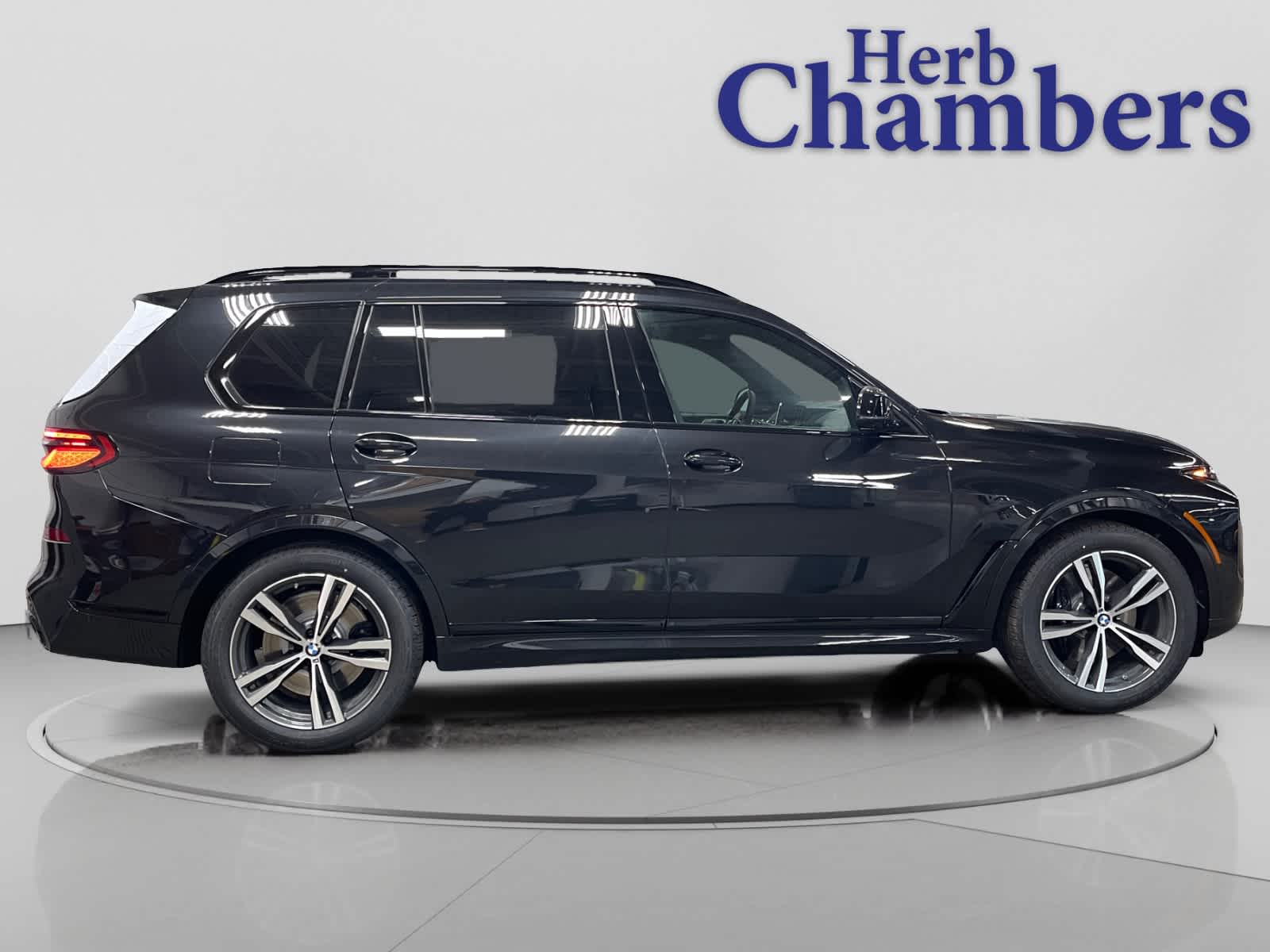 new 2026 BMW X7 car, priced at $126,105