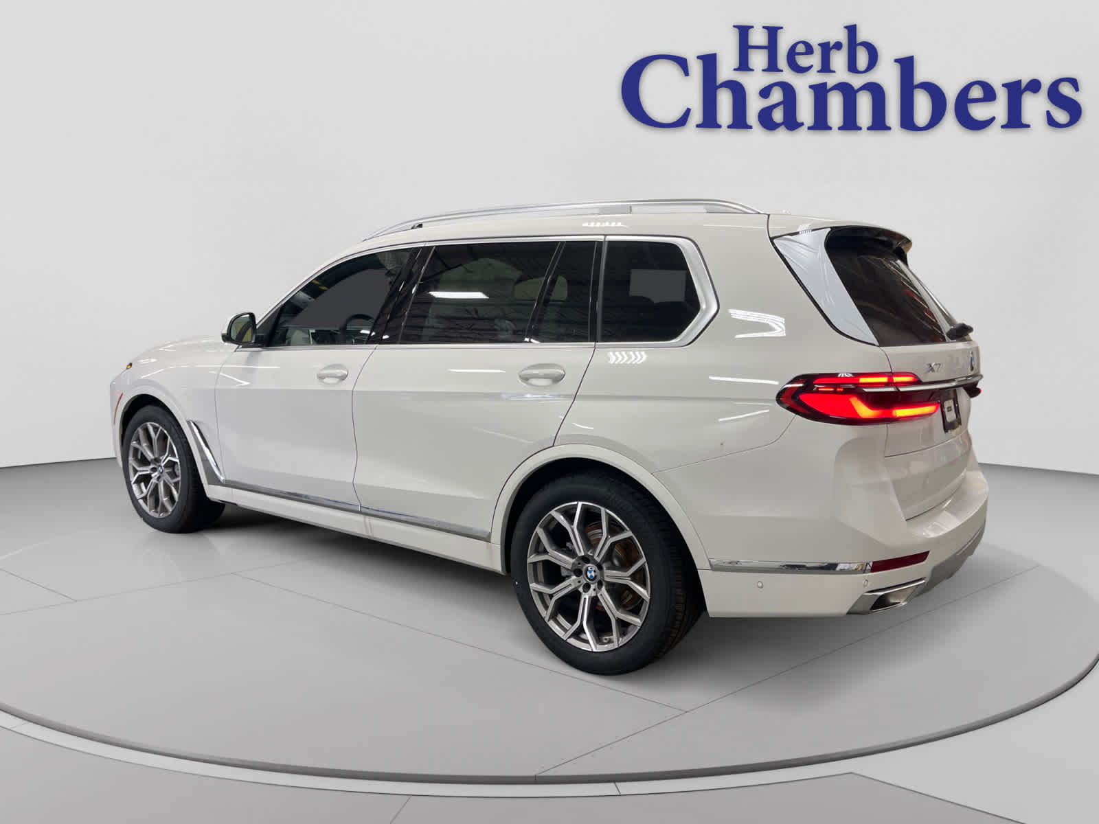new 2026 BMW X7 car, priced at $95,800