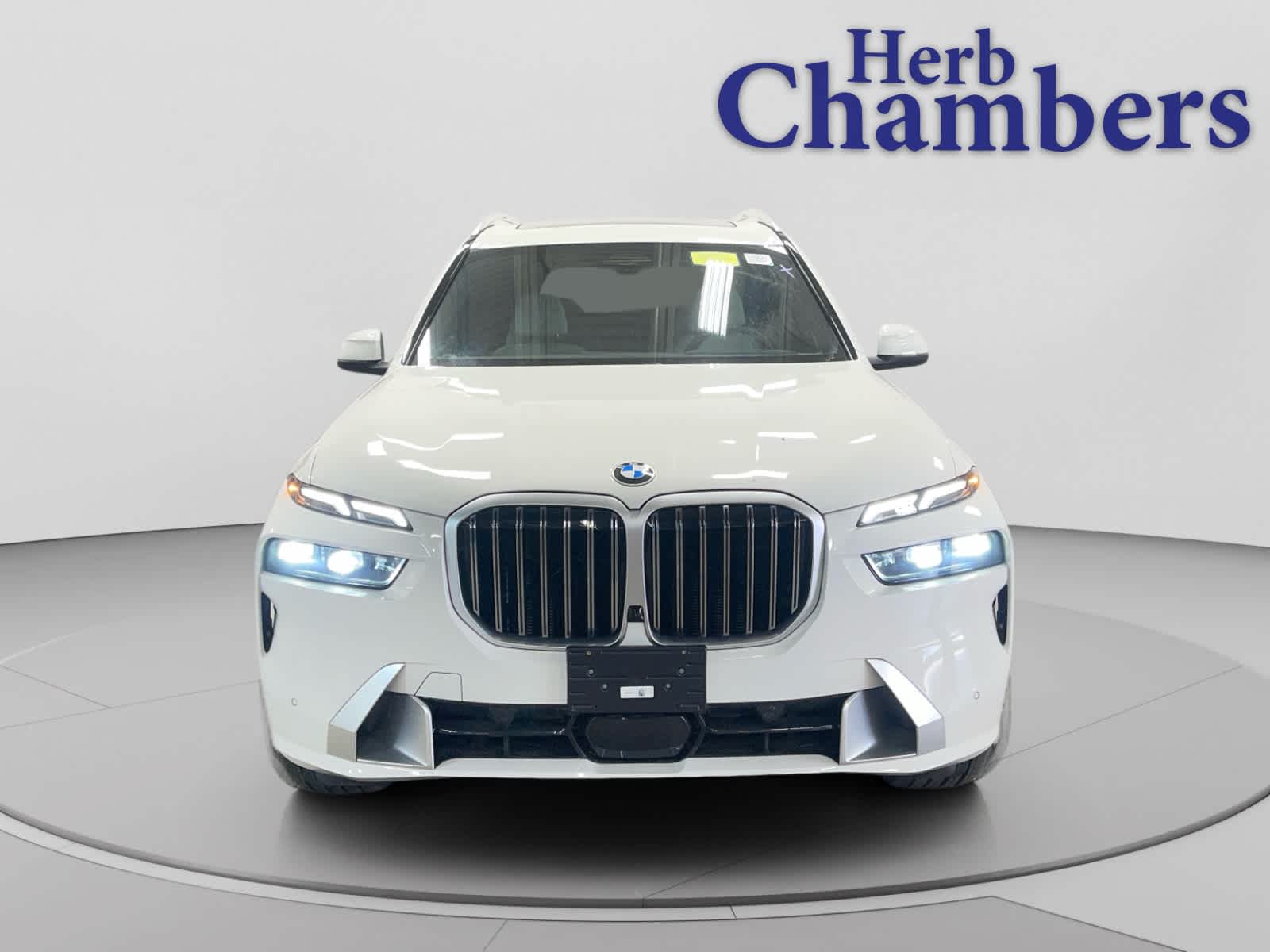 new 2026 BMW X7 car, priced at $95,800