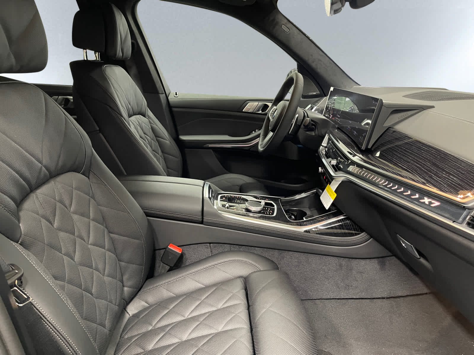 new 2027 BMW X7 car, priced at $100,905