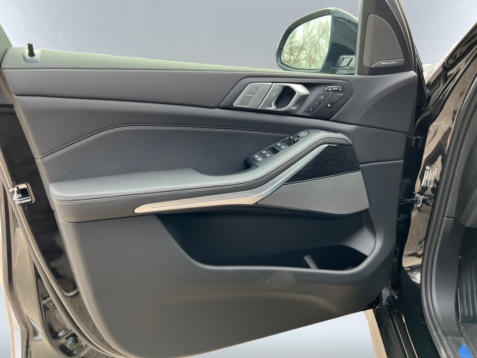 new 2026 BMW X7 car, priced at $99,755