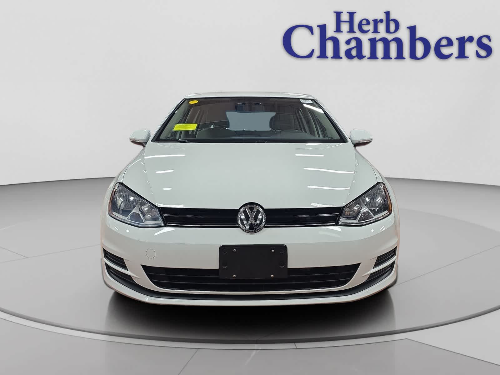 2016 Volkswagen Golf TSI S photo 2