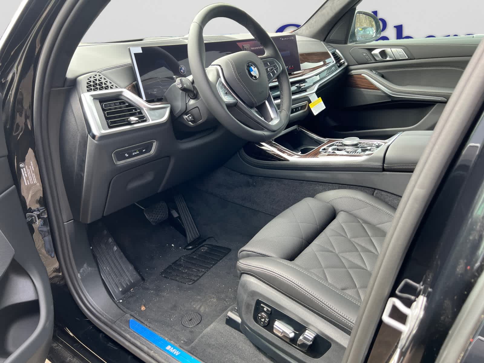 new 2026 BMW X7 car, priced at $92,955